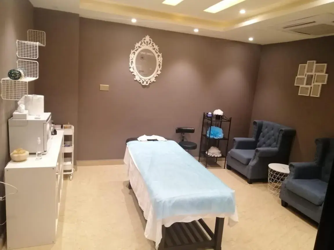 Massage in The Secure Inn Hotel Muscat