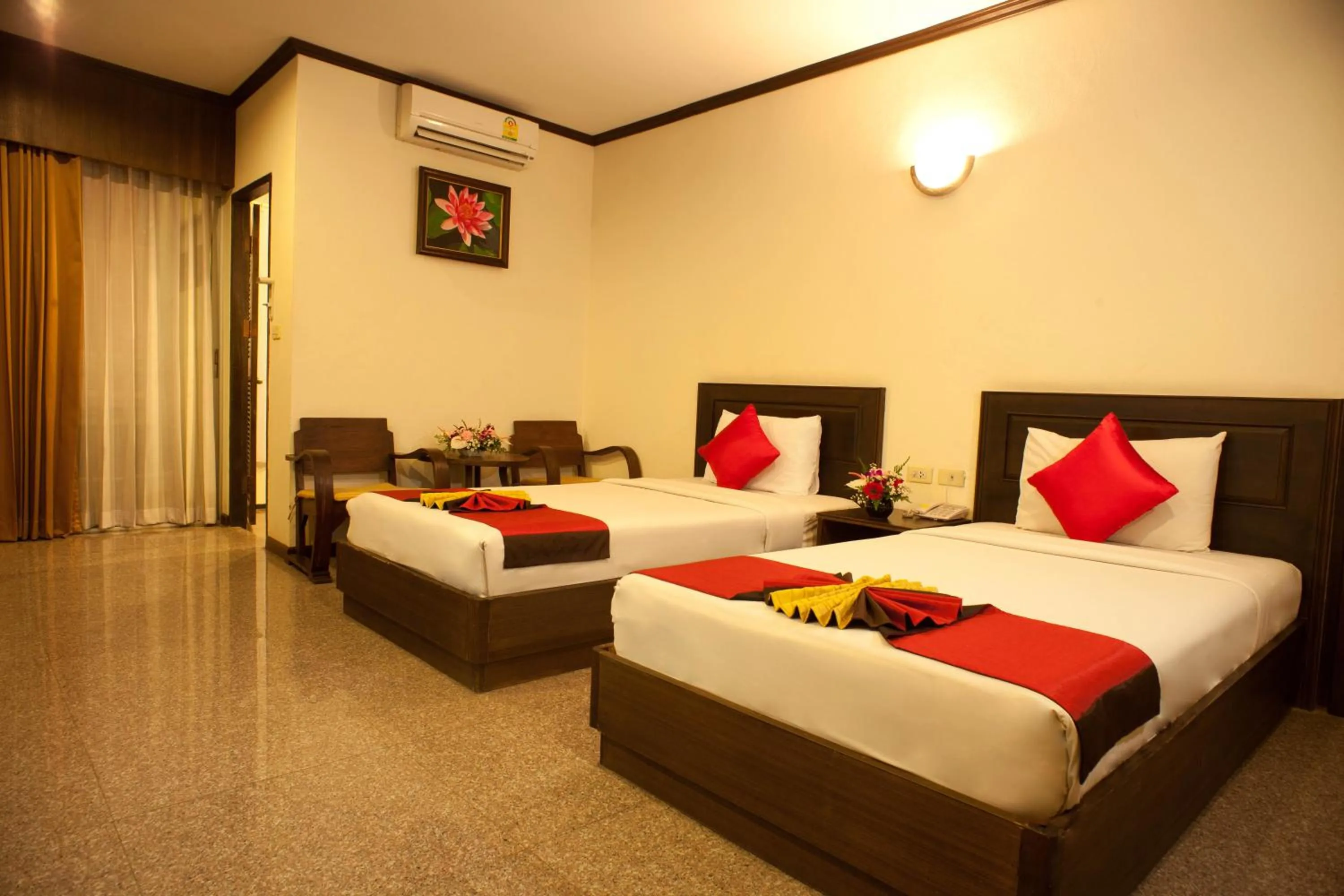 Deluxe Double or Twin Room in Royal Panerai Hotel