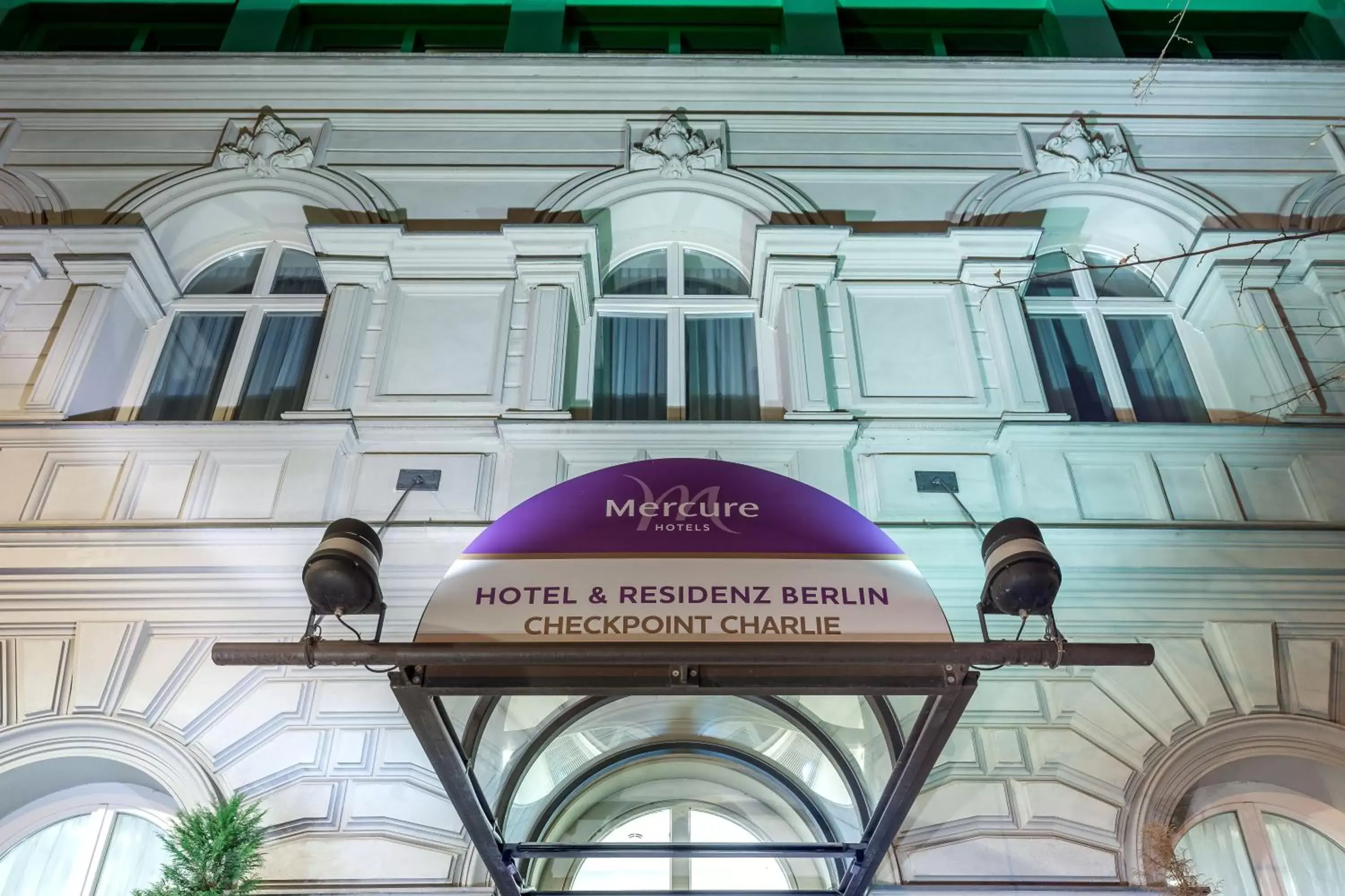 Facade/entrance, Property Building in Mercure Hotel & Residenz Berlin Checkpoint Charlie