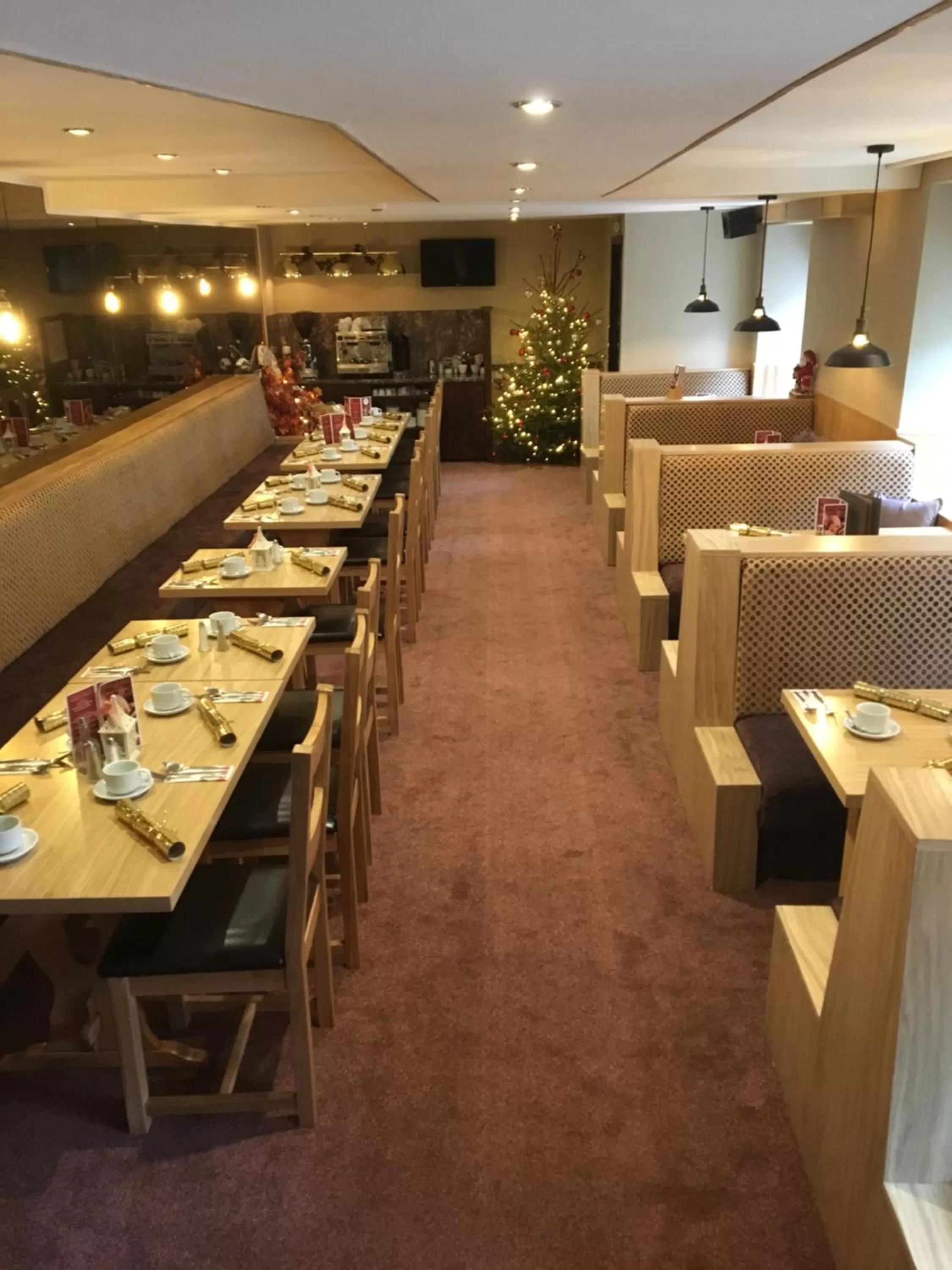 Restaurant/places to eat in Nithsdale Hotel