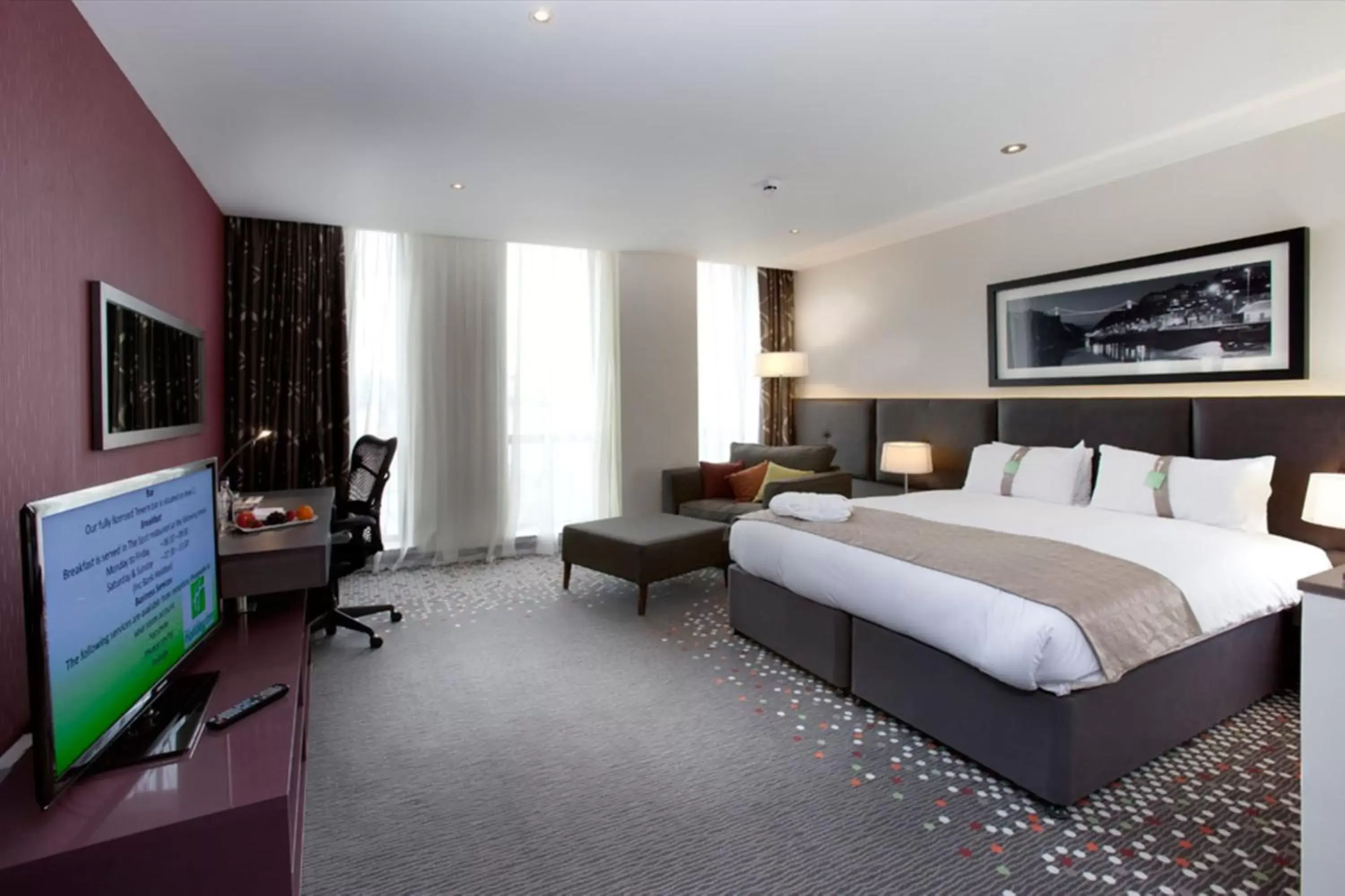 Photo of the whole room in Holiday Inn Bristol City Centre, an IHG Hotel
