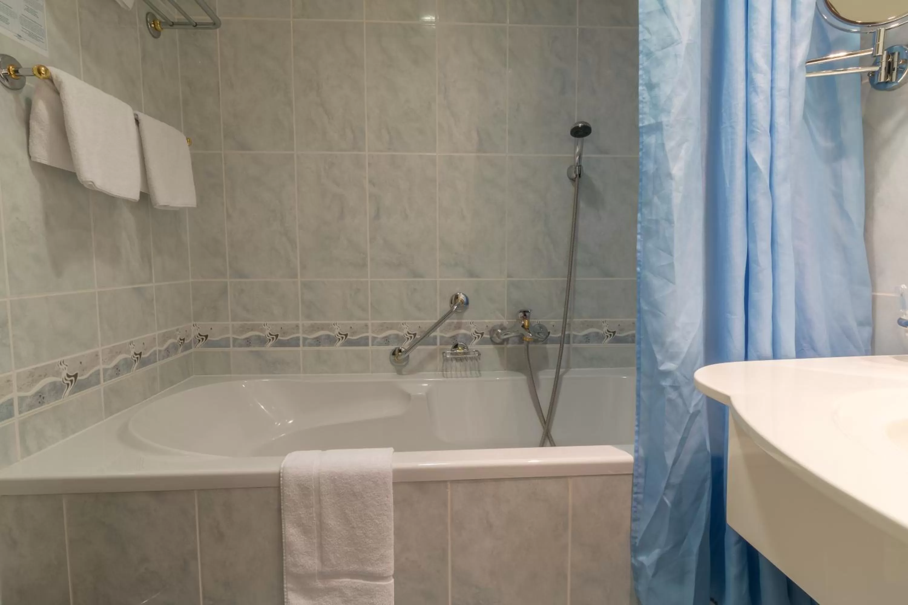 Bathroom in Ensana Hotel Pacifik