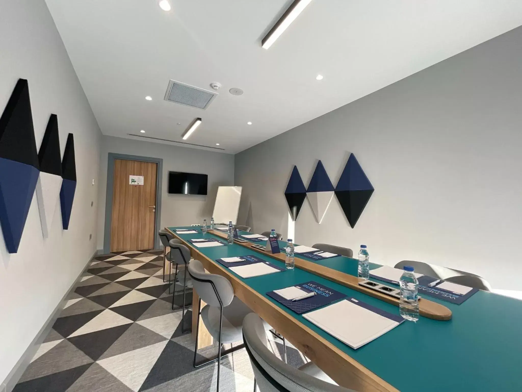 Meeting/conference room in Holiday Inn Express - Ankara - Airport, an IHG Hotel