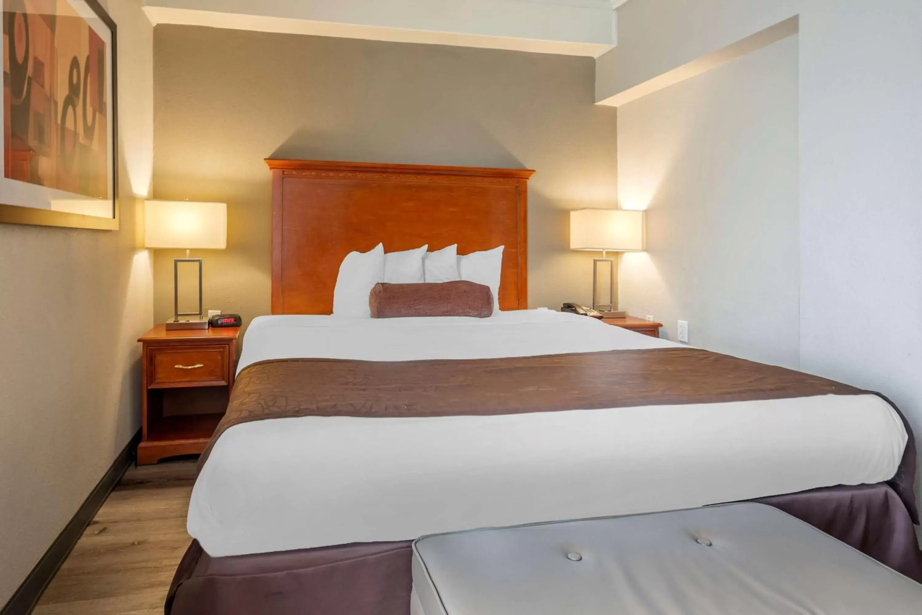 Bedroom, Bed in Best Western Fort Washington Inn Bedroom, Bed in Best Western Fort Washington Inn