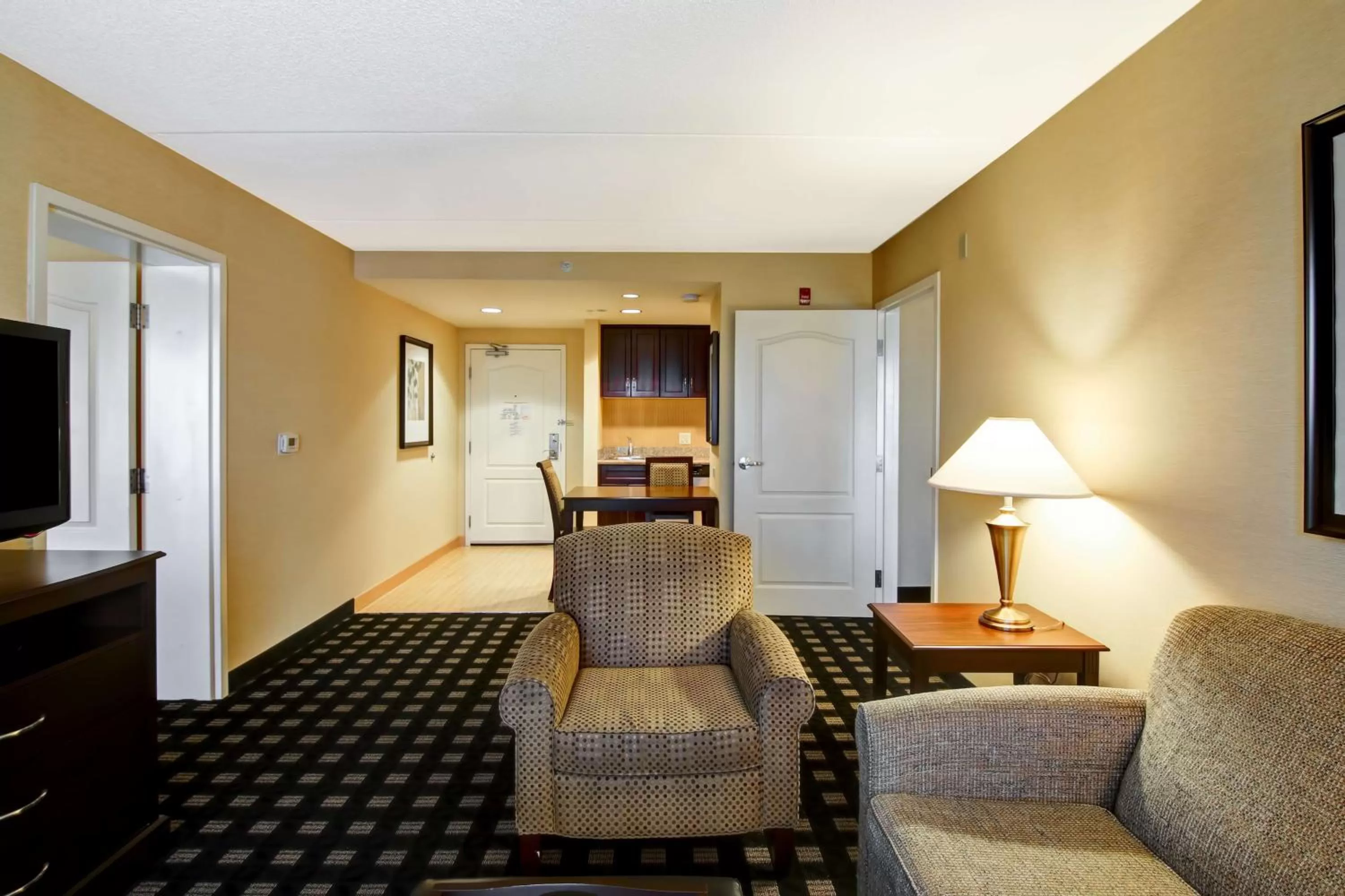 Living room in Homewood Suites by Hilton Toronto Airport Corporate Centre