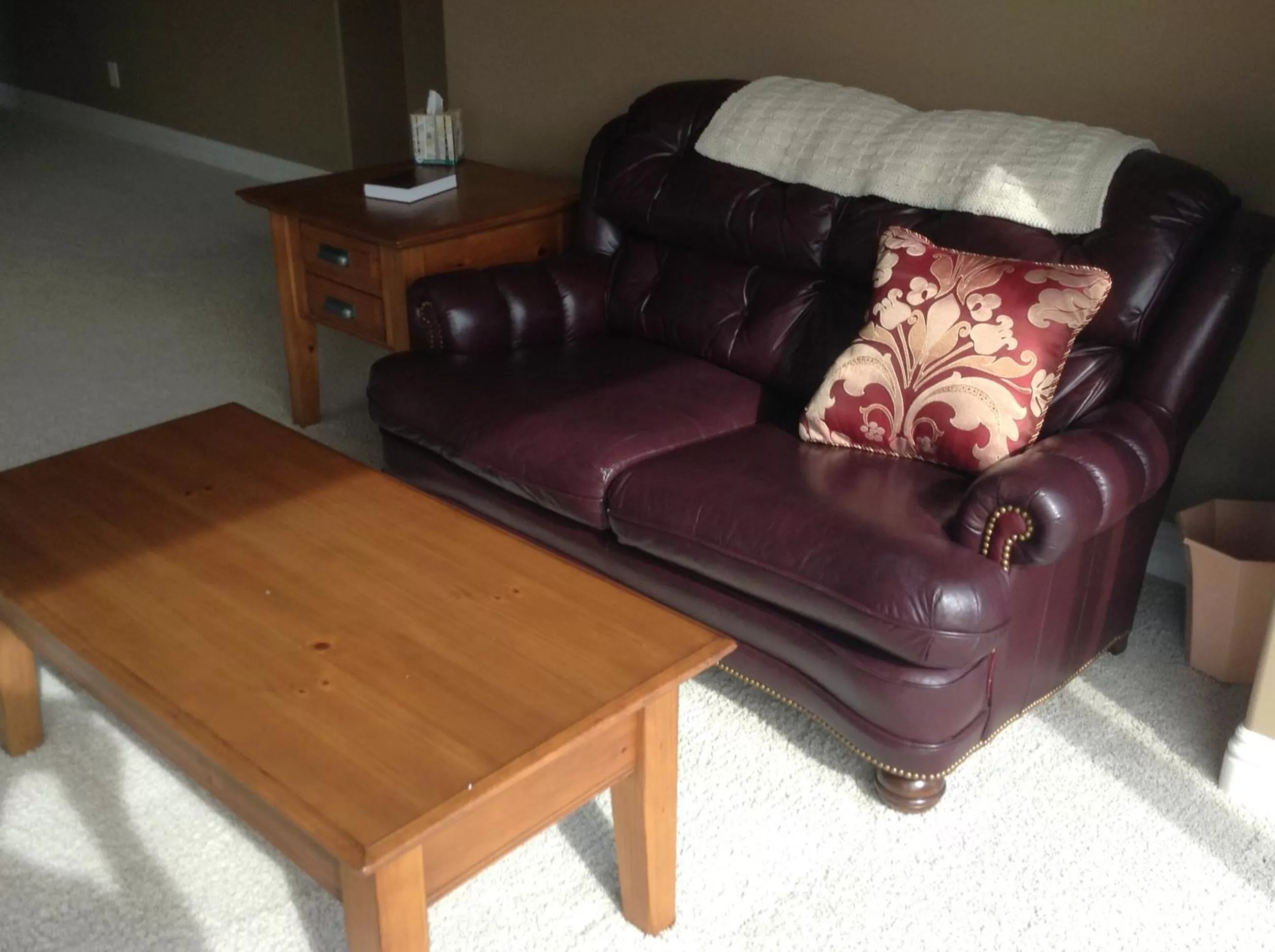 Living room in Mill Creek Gardens