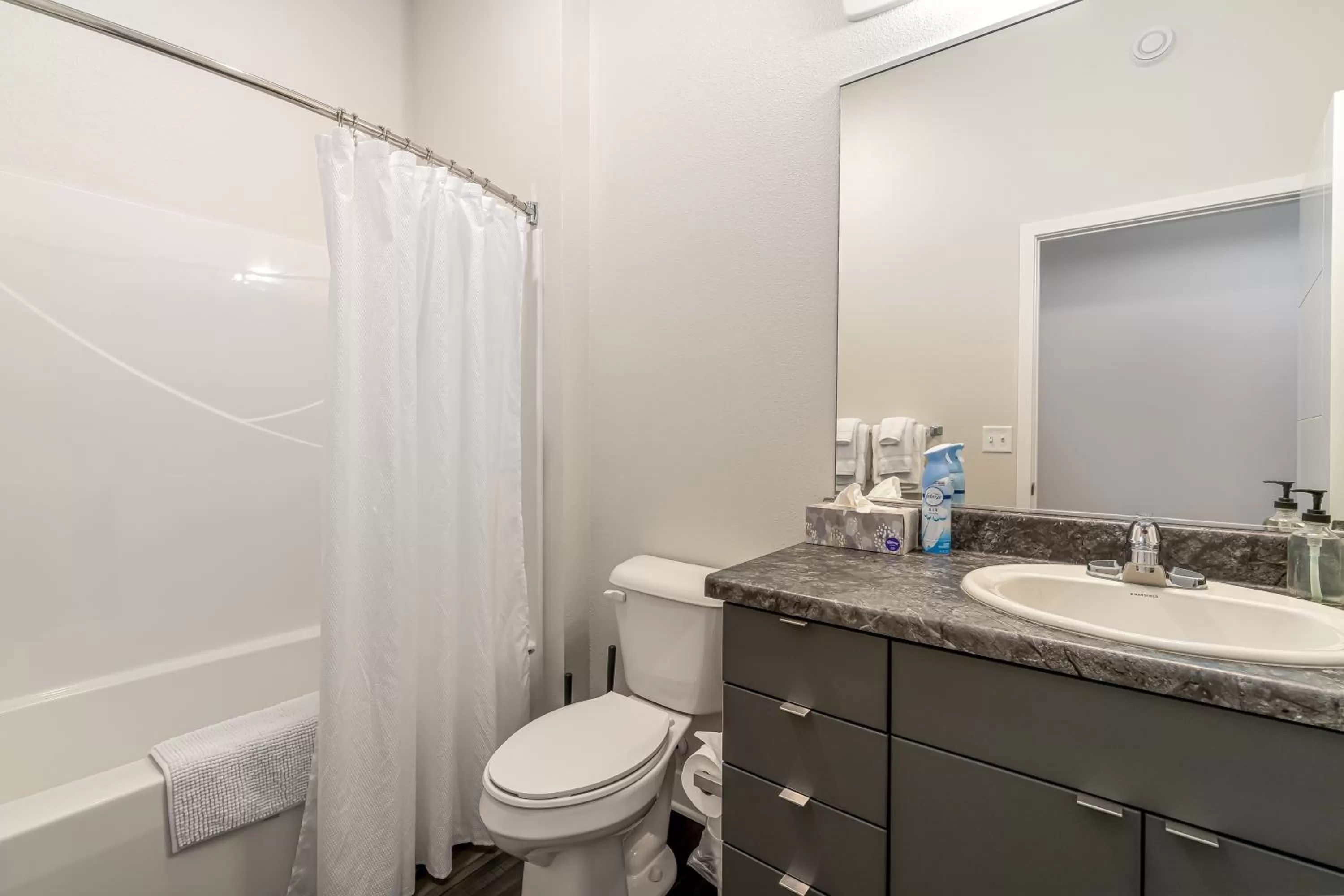 Bathroom in Kasa Downtown Des Moines