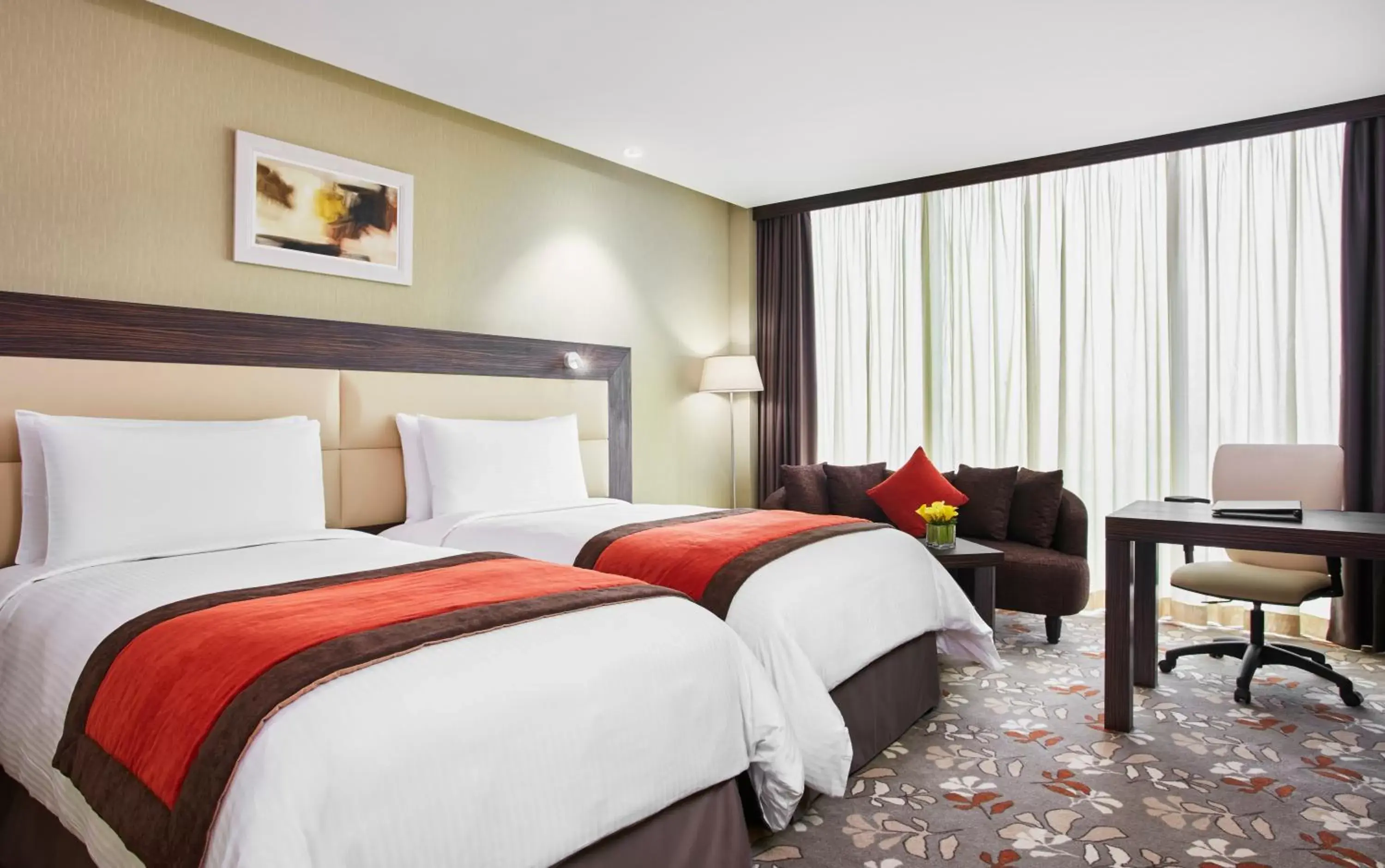 Bed in Crowne Plaza Kuwait Al Thuraya City by IHG Bed in Crowne Plaza Kuwait Al Thuraya City by IHG