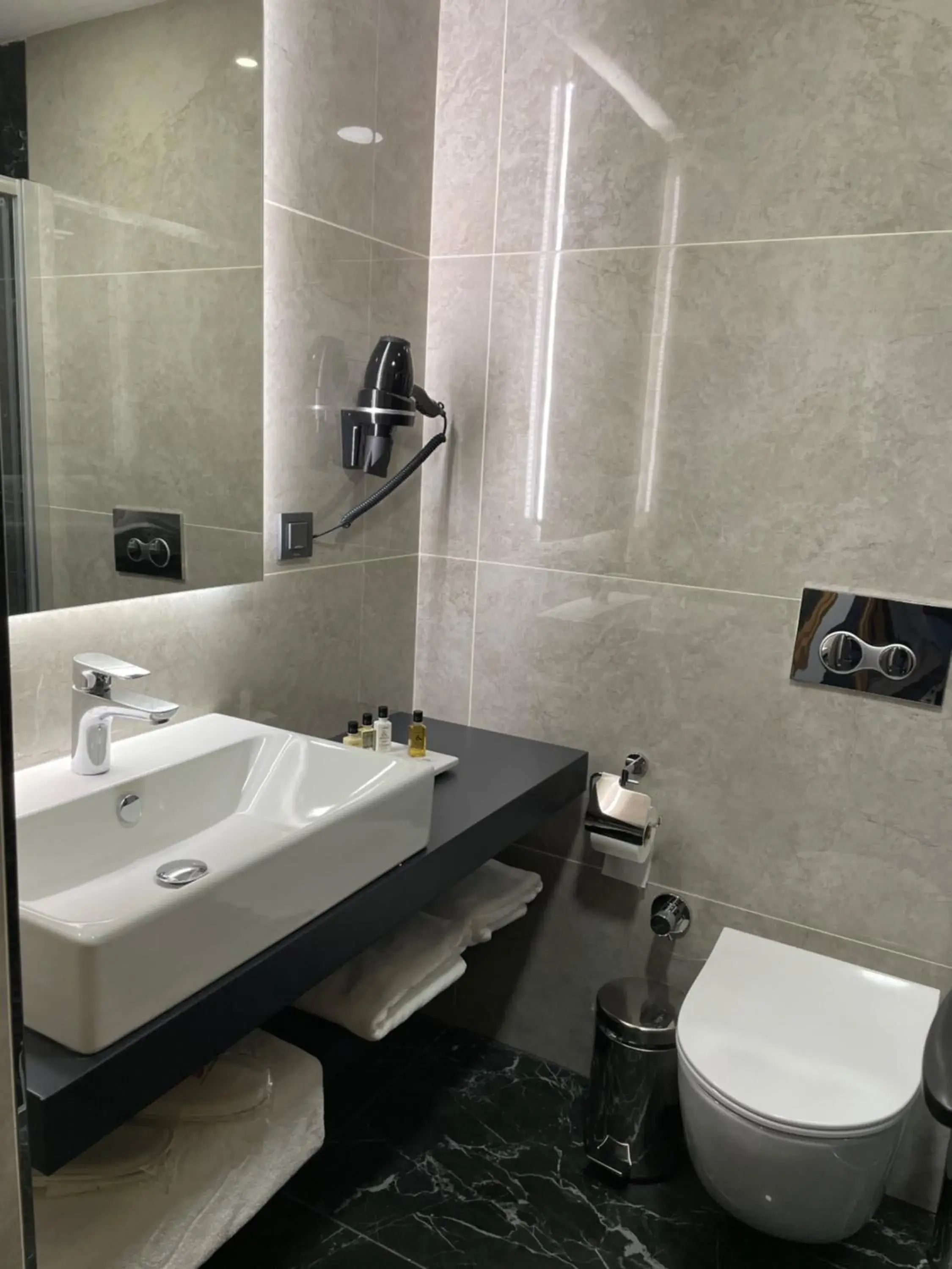Bathroom in RW BOUTIQUE HOTEL