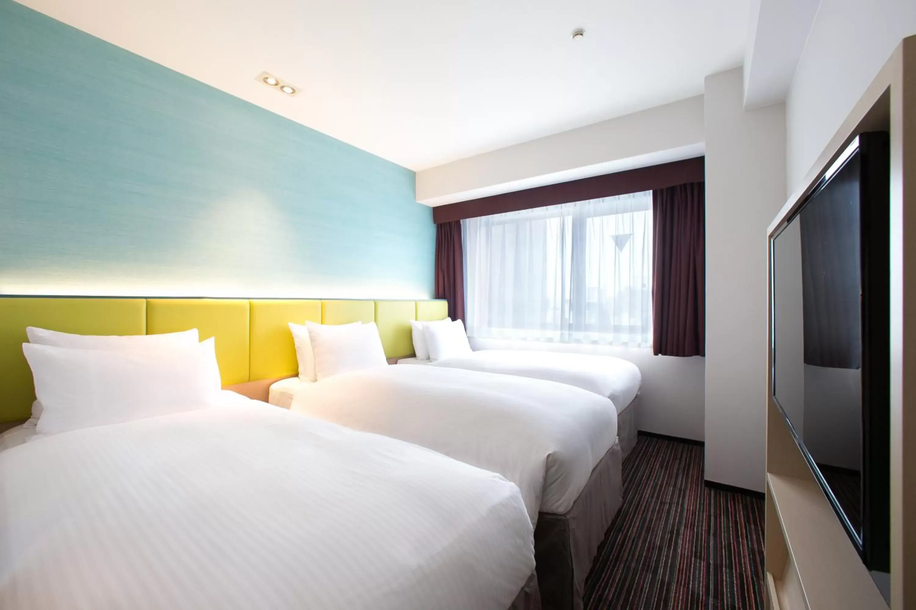 Photo of the whole room, Bed in Holiday Inn Osaka Namba, an IHG Hotel