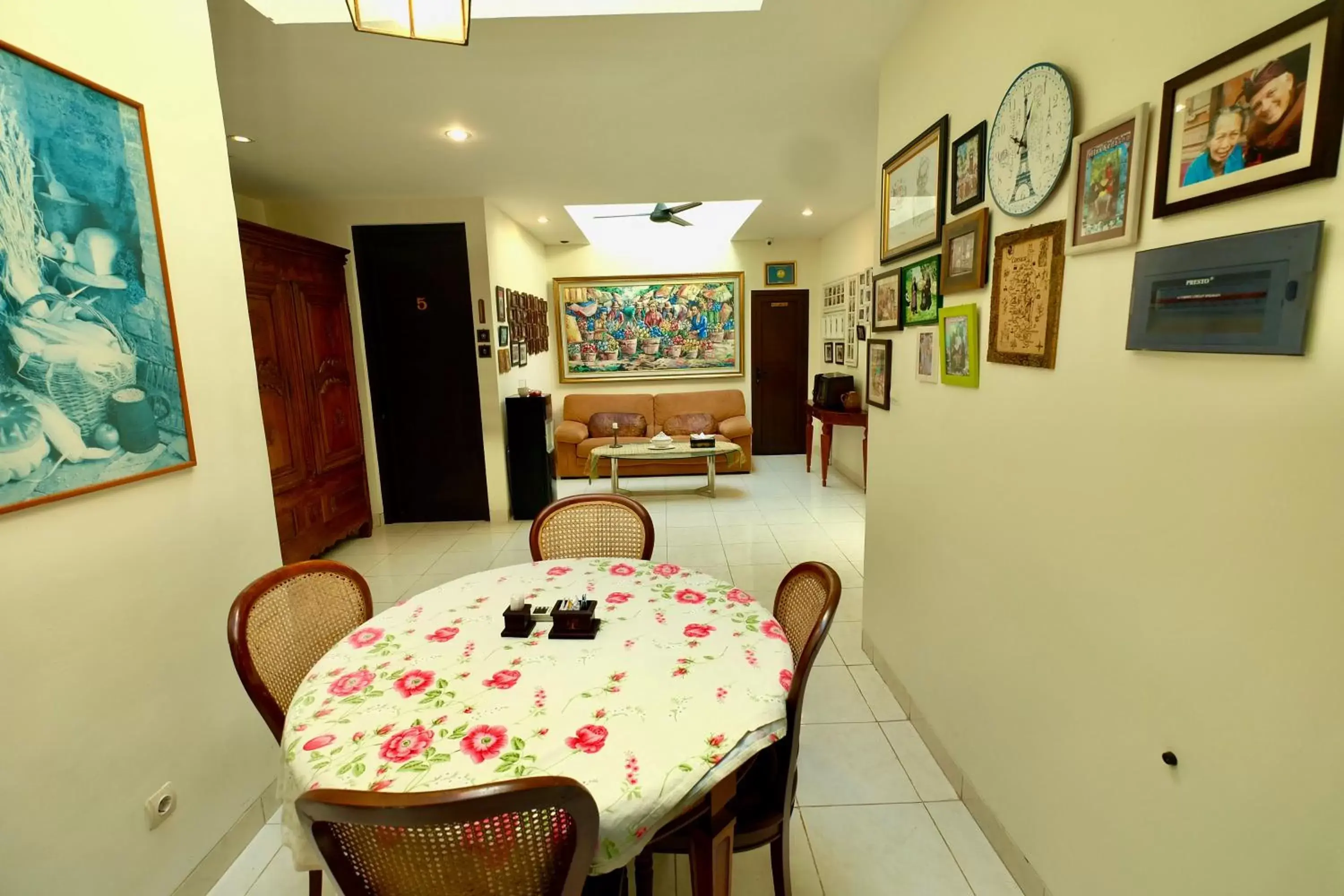 Living room in Manzelejepun Luxury Villa & Pavilion