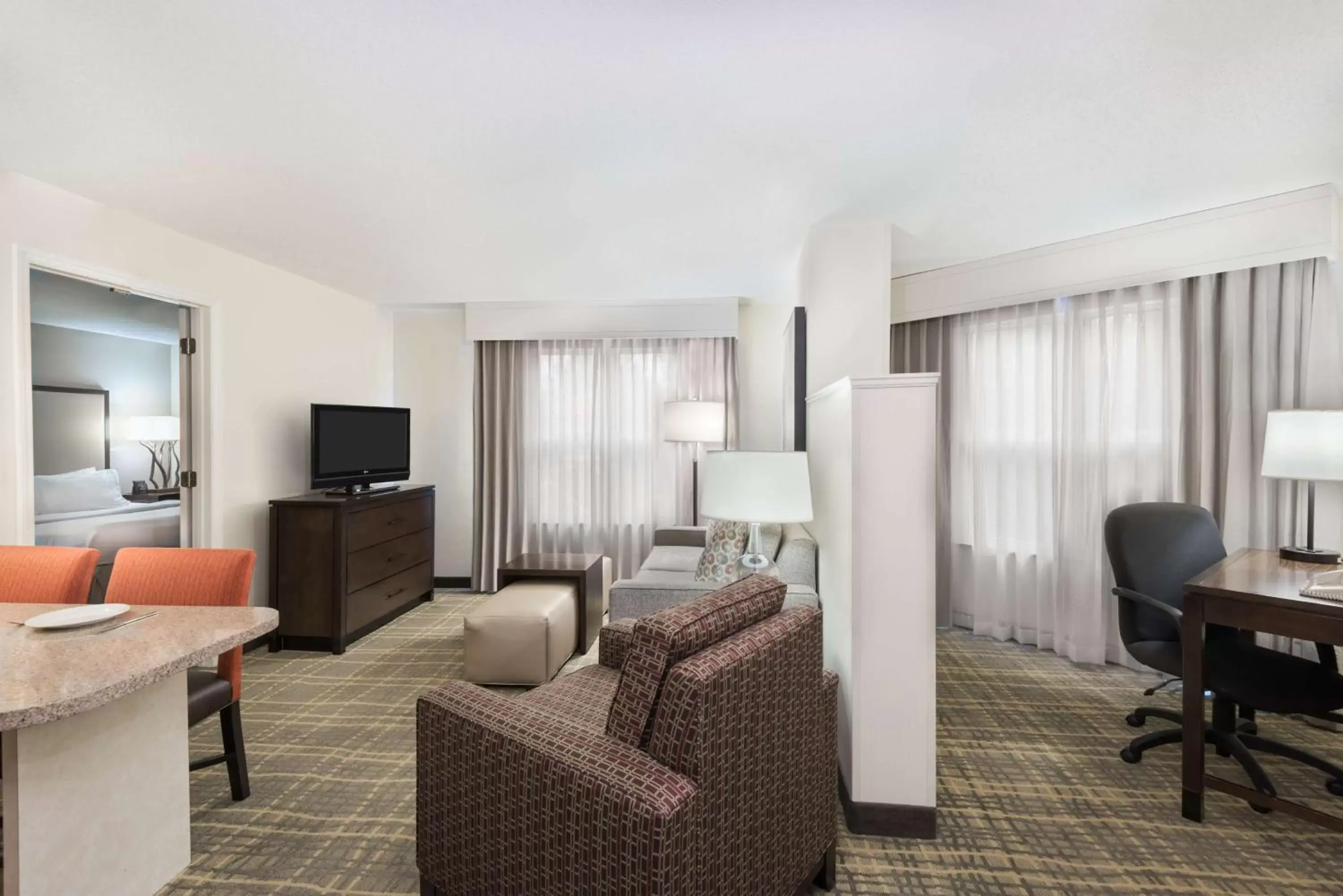 Bedroom, Seating Area in Homewood Suites by Hilton Raleigh/Crabtree Valley