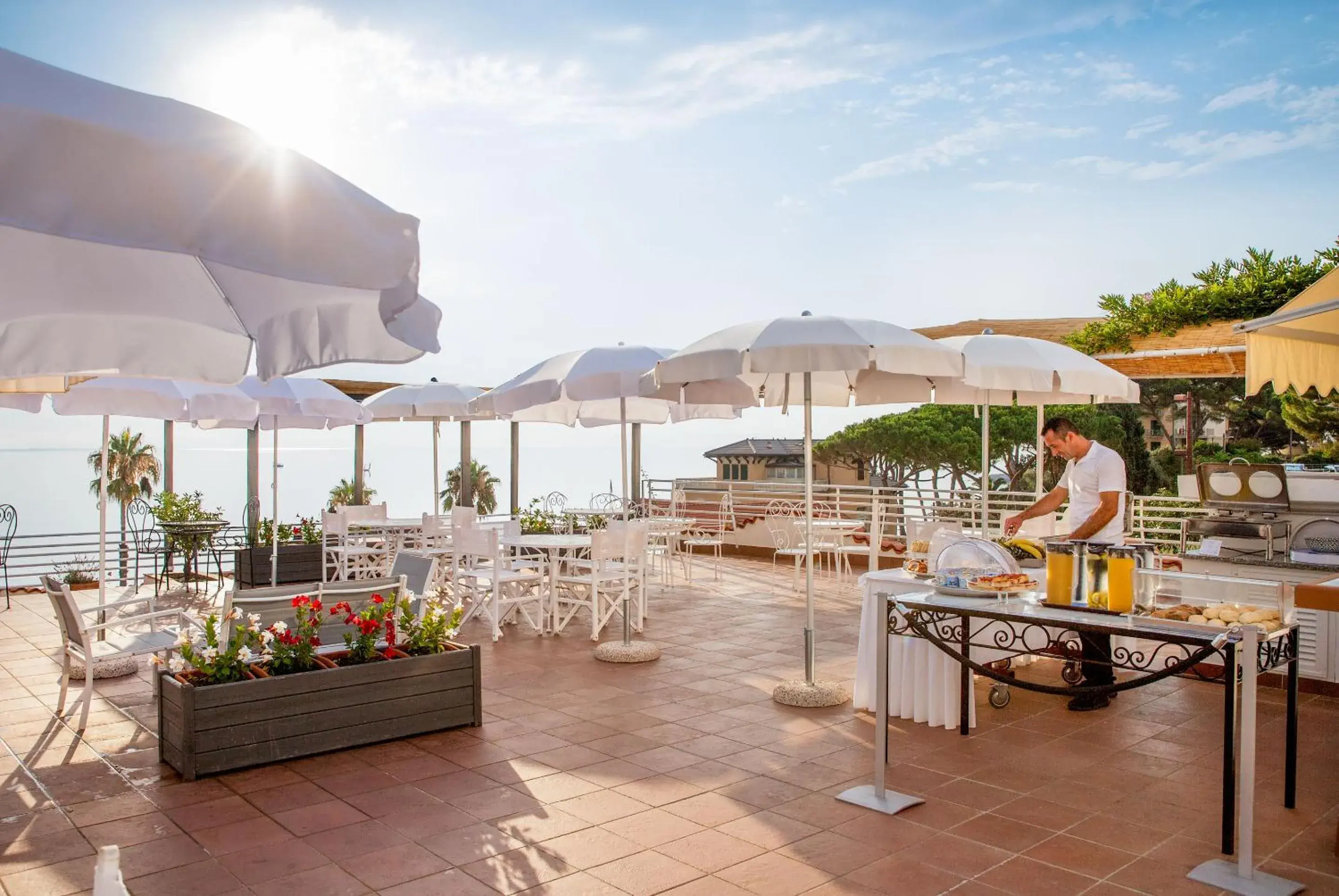 Buffet breakfast in Hotel Moresco