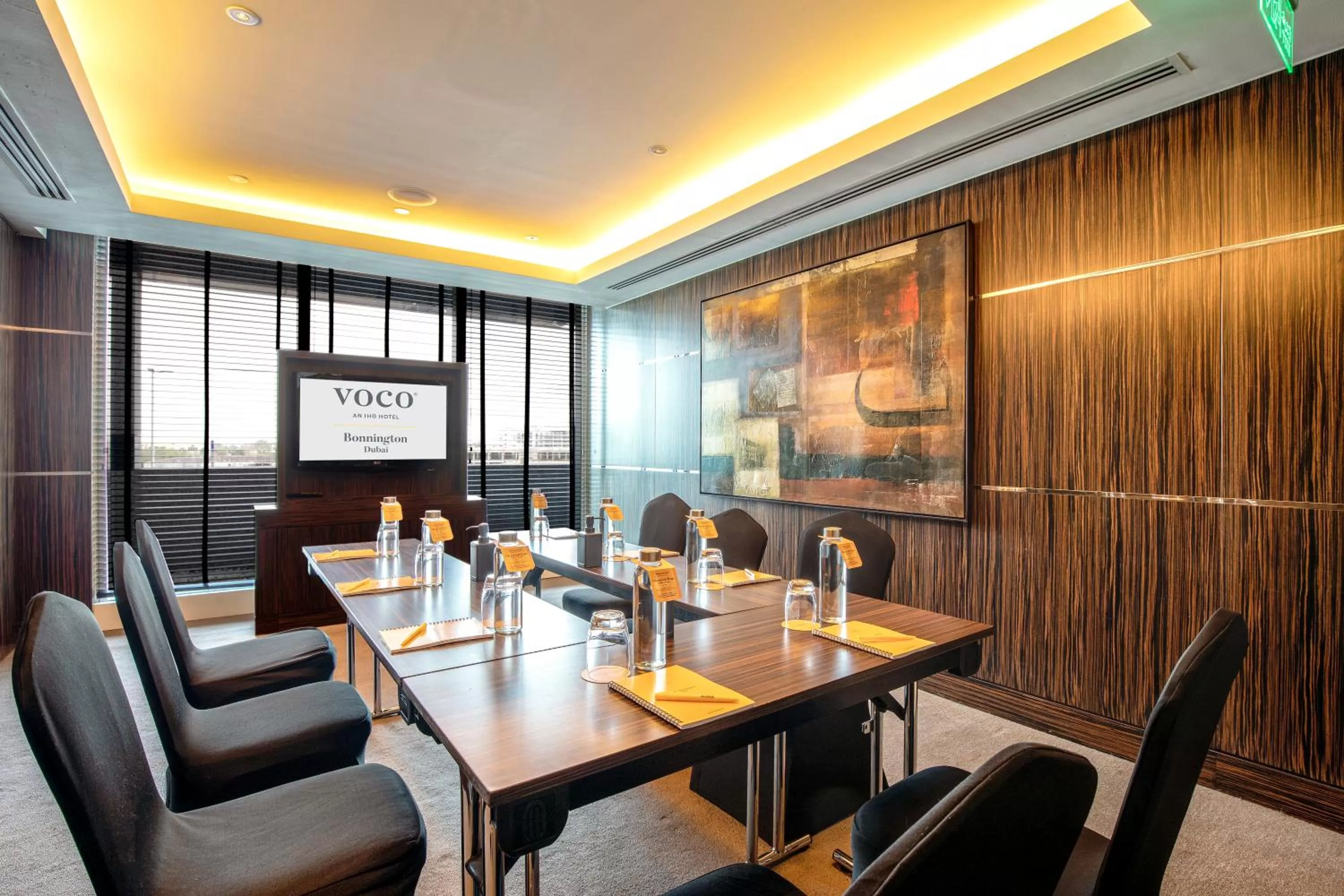 Meeting/conference room in voco - Bonnington Dubai by IHG