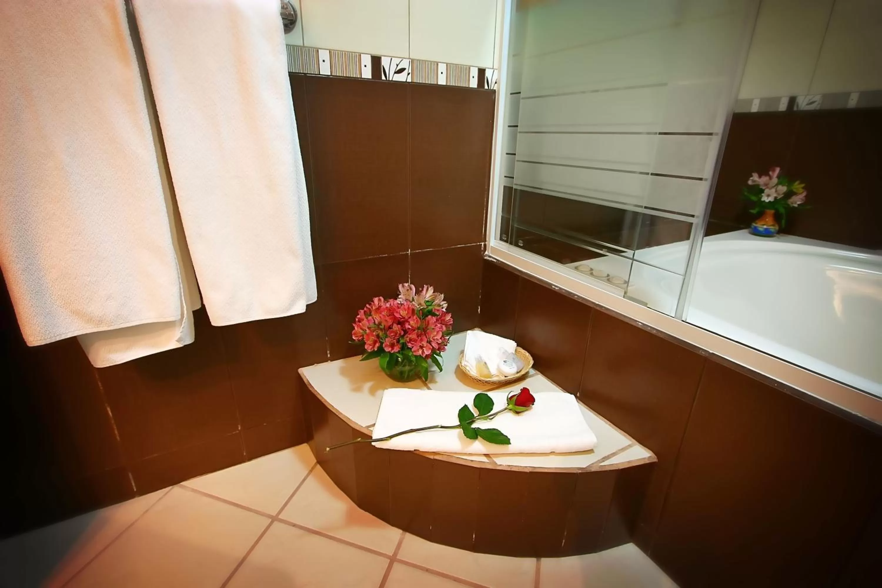 Bathroom in Puertolago Country Inn & Resort