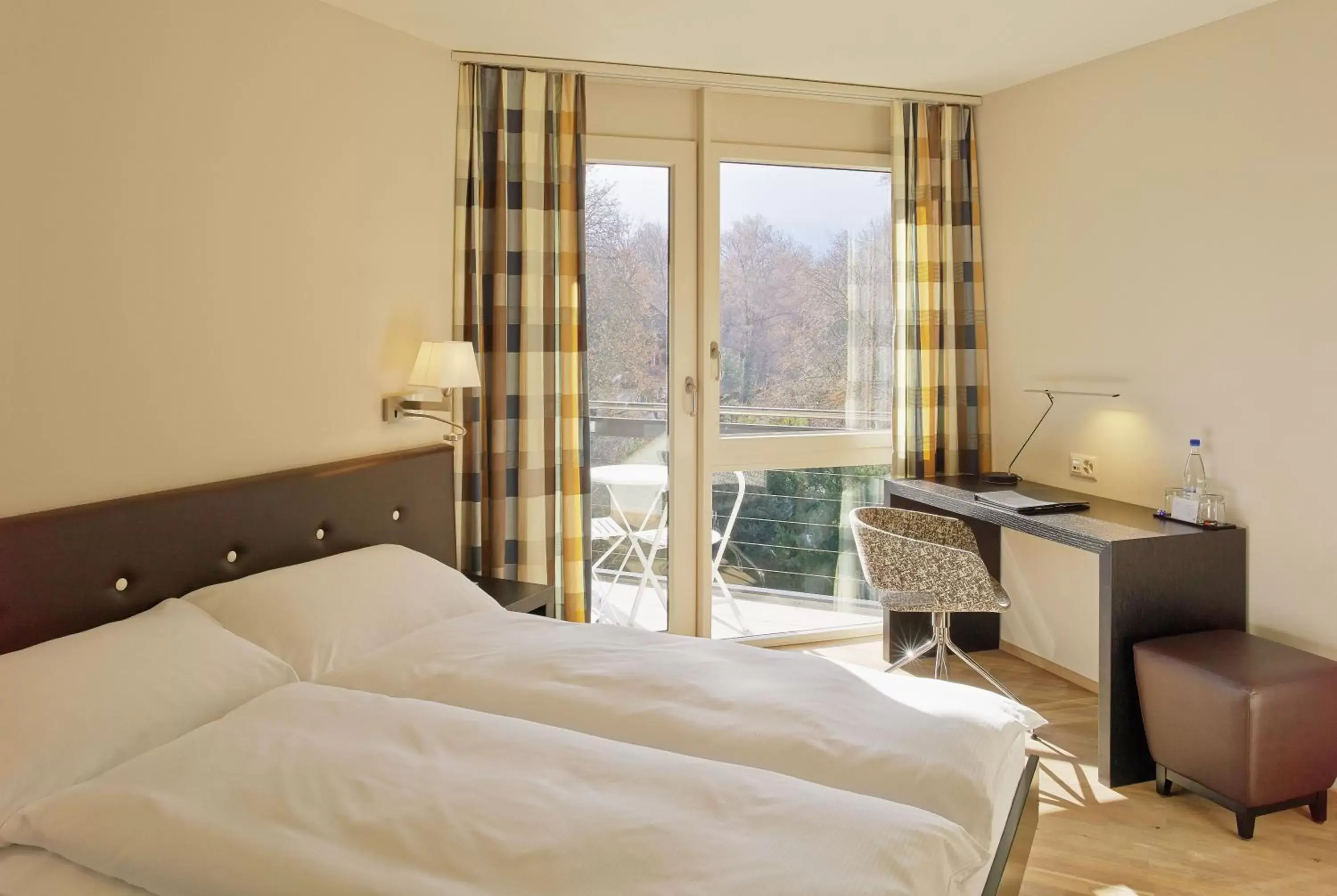 Grand Lit Double Room in Hotel Seepark Thun