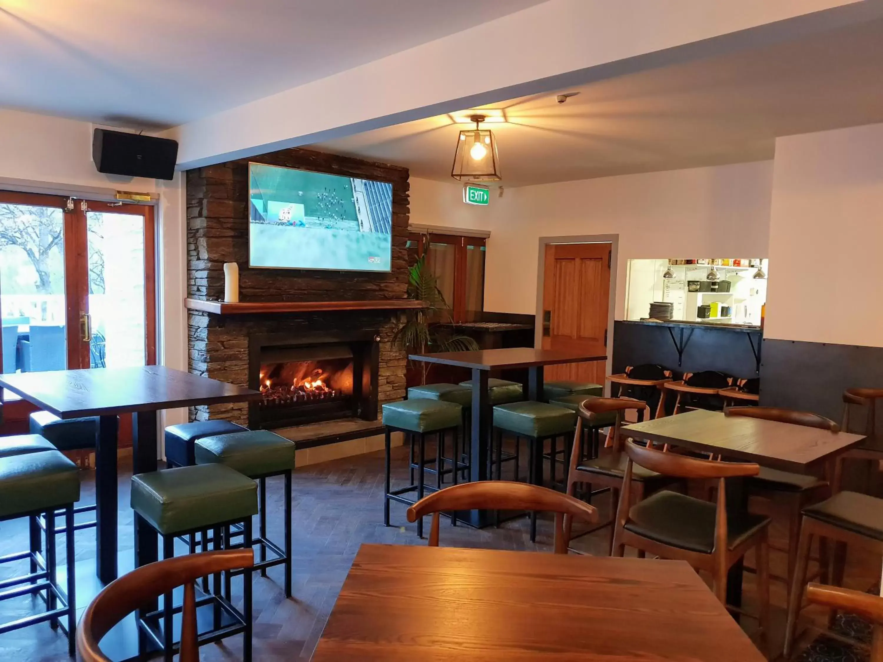 Restaurant/places to eat in New Orleans Hotel Restaurant/places to eat in New Orleans Hotel