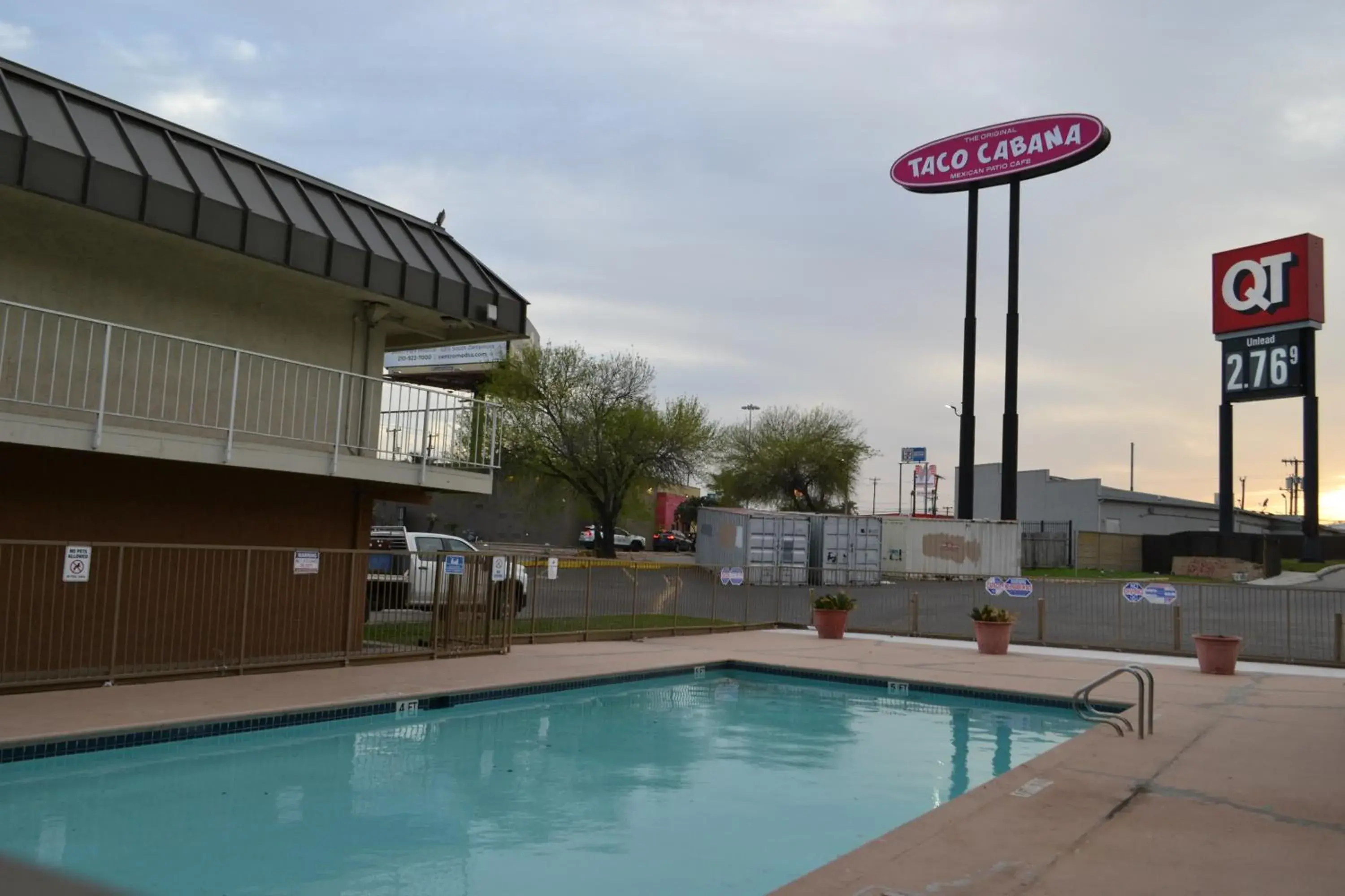 Property building, Swimming Pool in Travelodge by Wyndham San Antonio Lackland AFB North