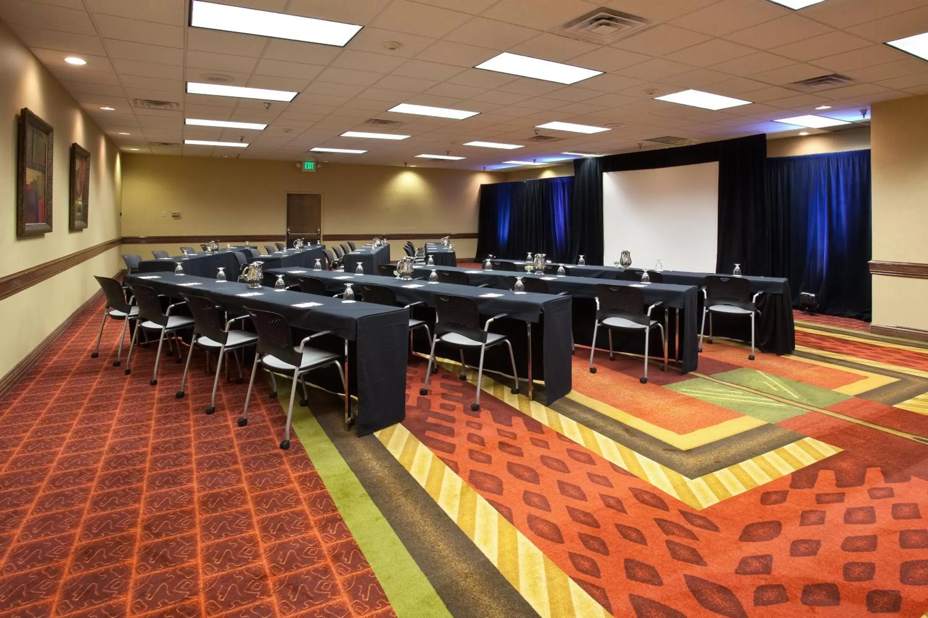 Meeting/conference room in Crowne Plaza Denver International Airport, an IHG Hotel