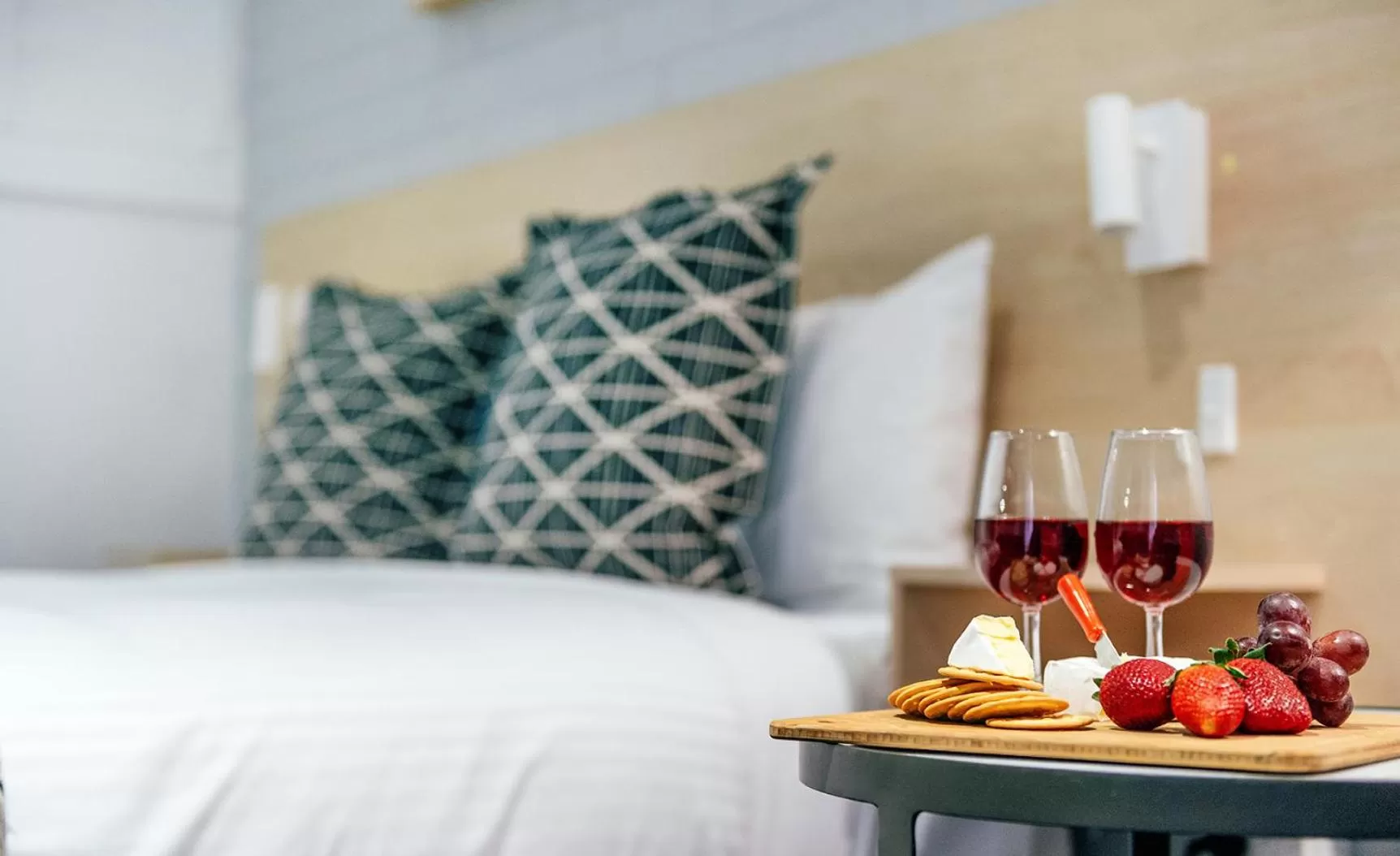 Decorative detail, Bed in Fitzroy Motor Inn