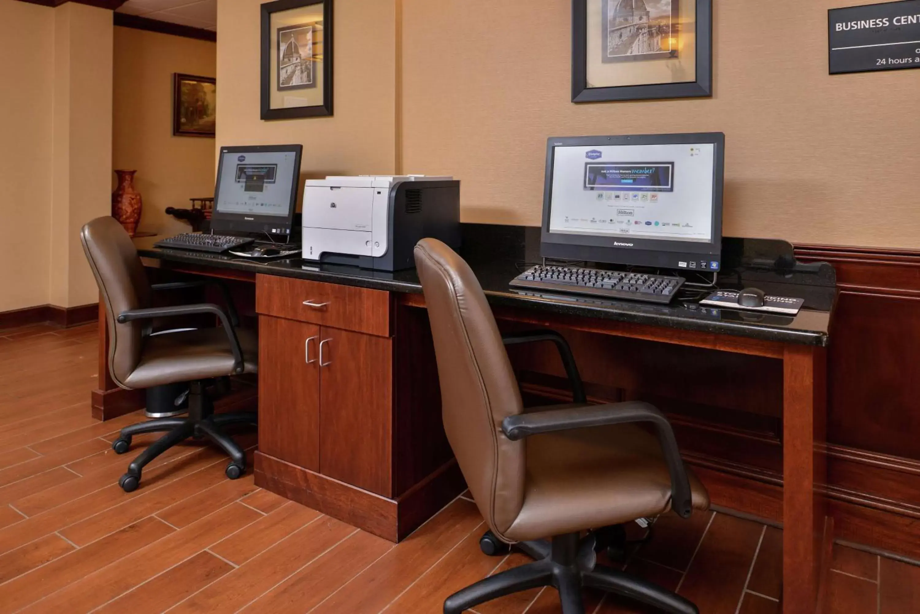 Business facilities, Business Area/Conference Room in Hampton Inn South Hill