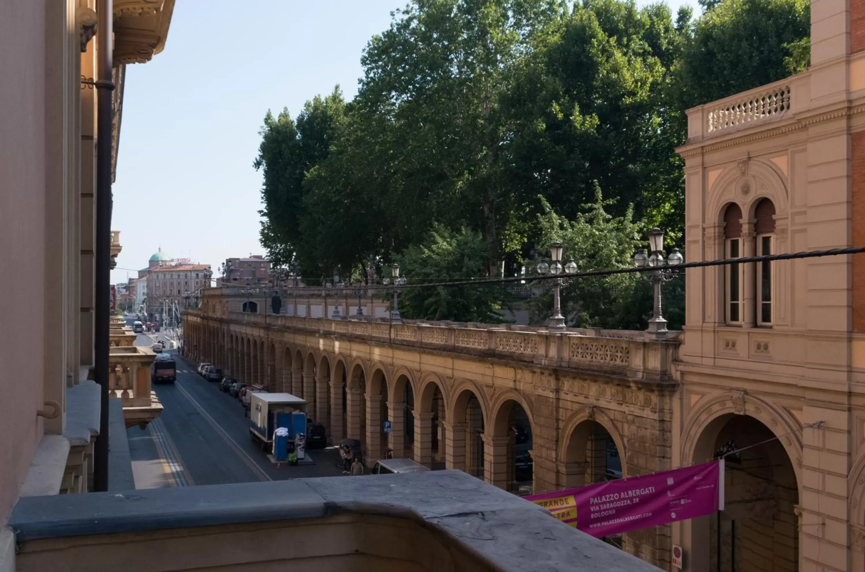 Street view, Balcony/Terrace in B&B Second Floor Centro Storico Bologna