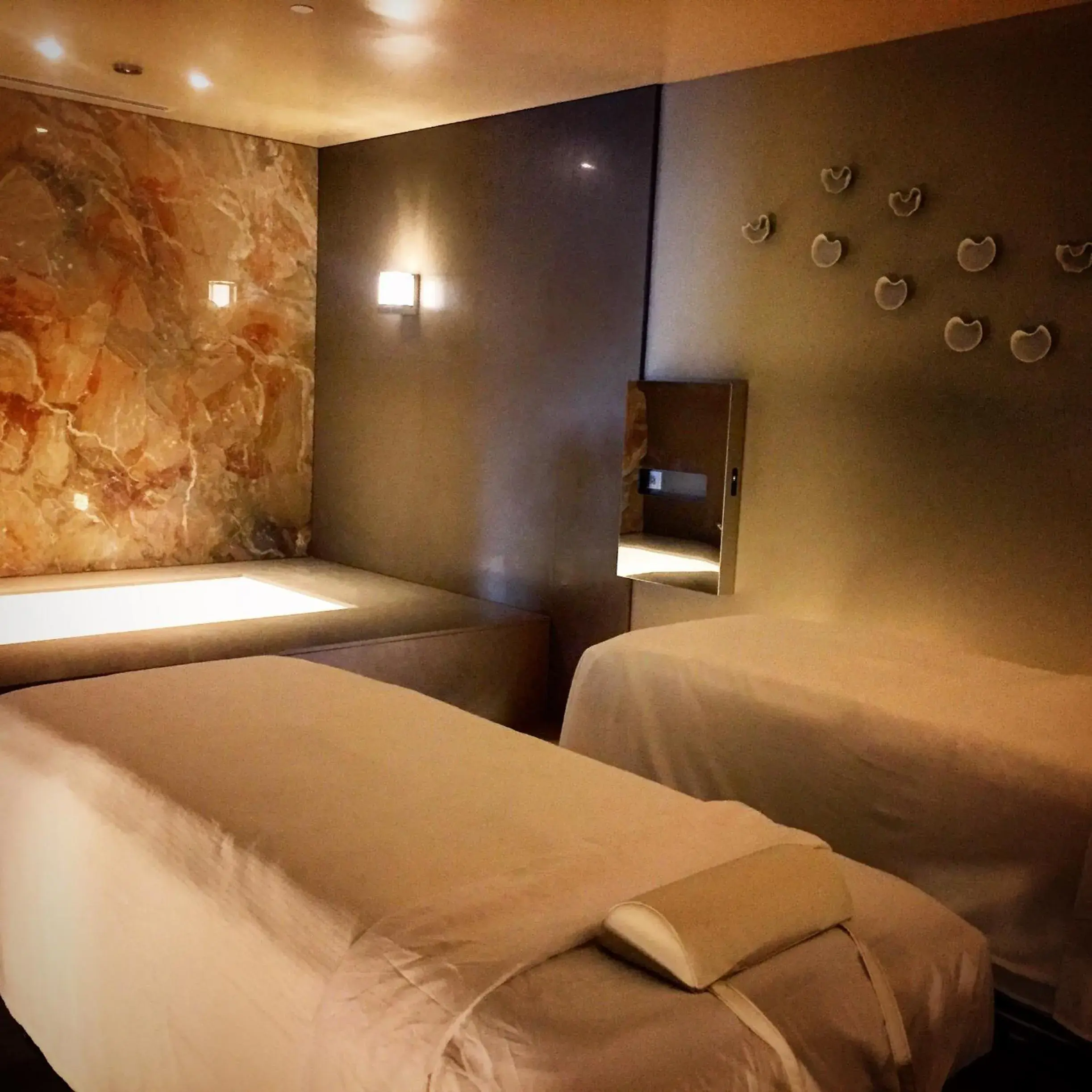 Massage, Bed in Ocean Place Resort