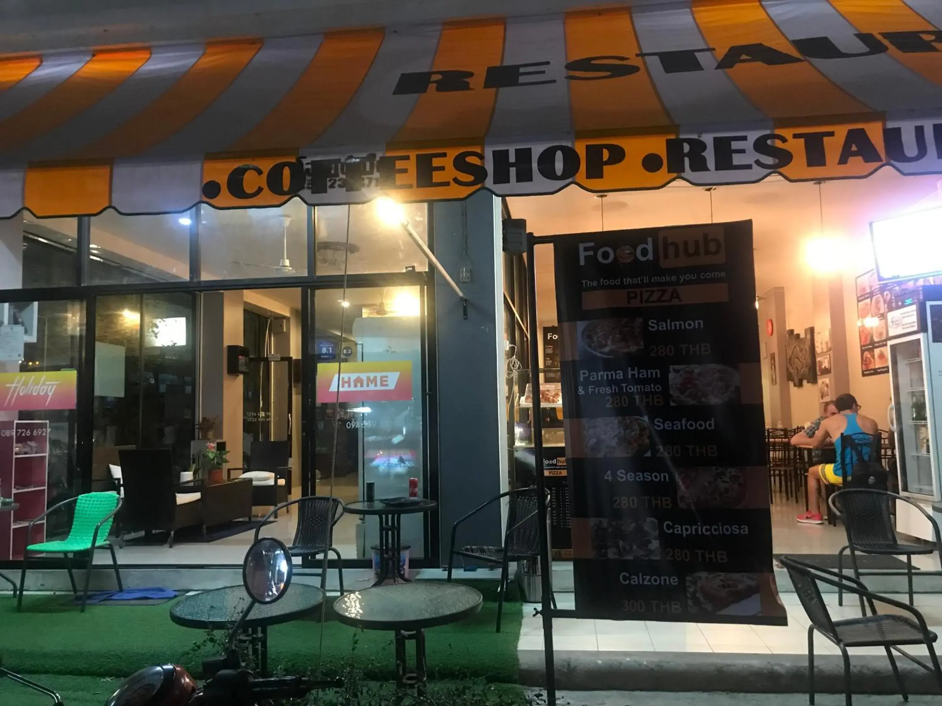 Restaurant/places to eat in Holiday Home Patong Restaurant/places to eat in Holiday Home Patong