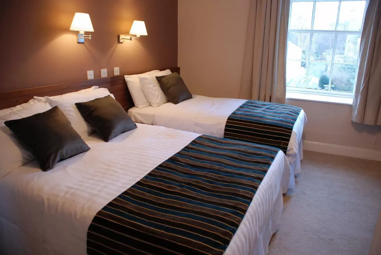 Photo of the whole room, Bed in Kirklands Hotel