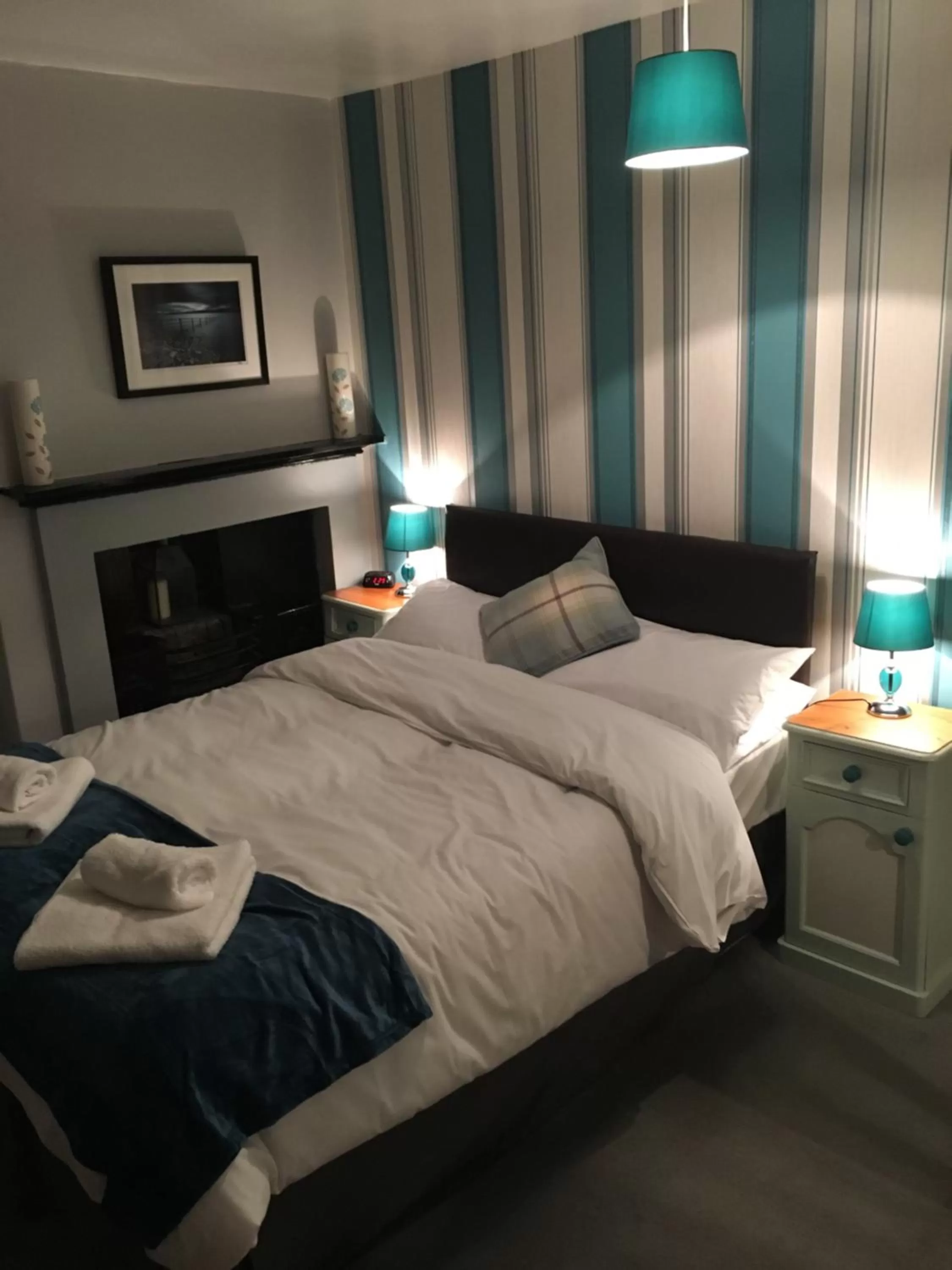 Bed in The Dyvels Inn