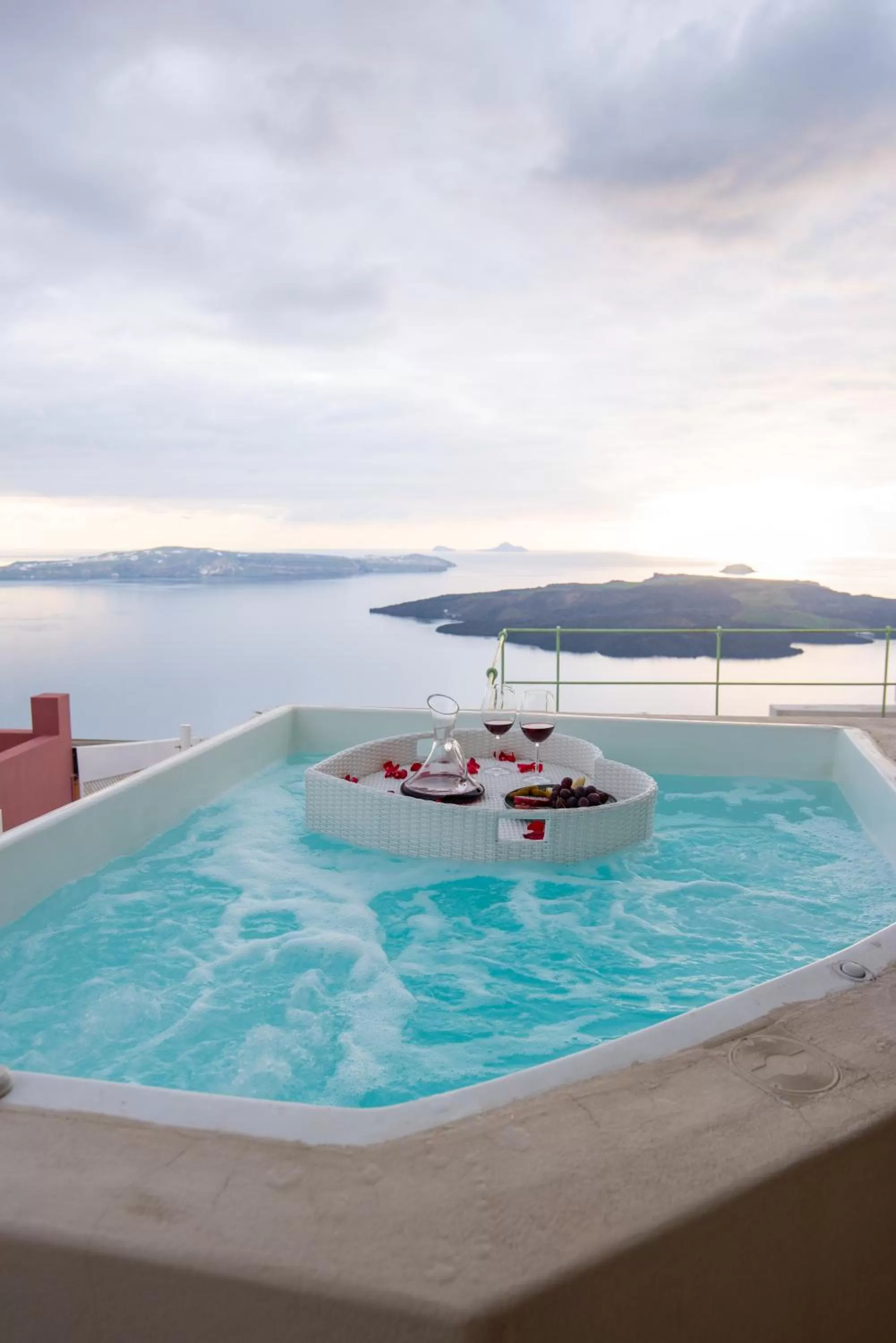 Caldera Cliff Illusion