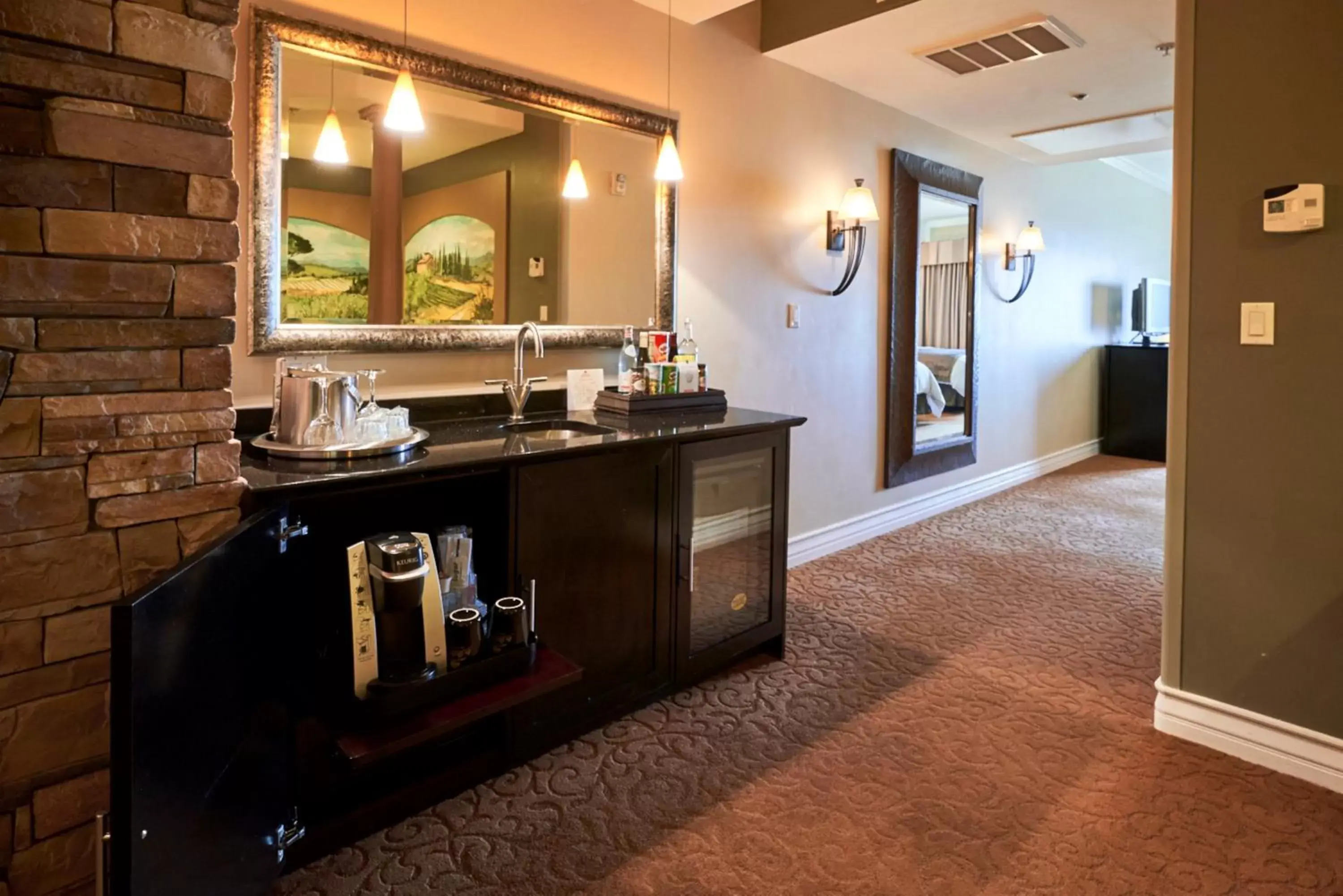 Coffee/tea facilities, Bathroom in La Bellasera Hotel And Suites