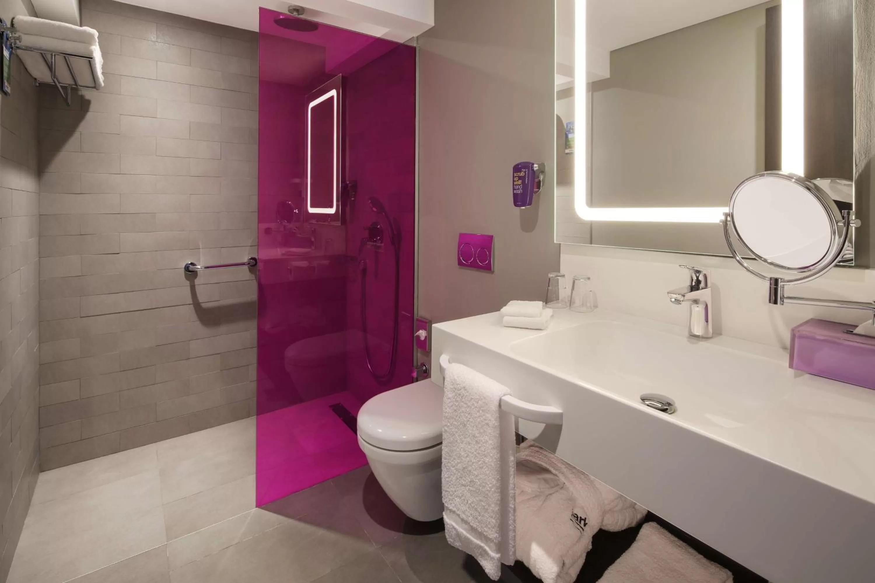 Bathroom in Park Inn by Radisson Izmir