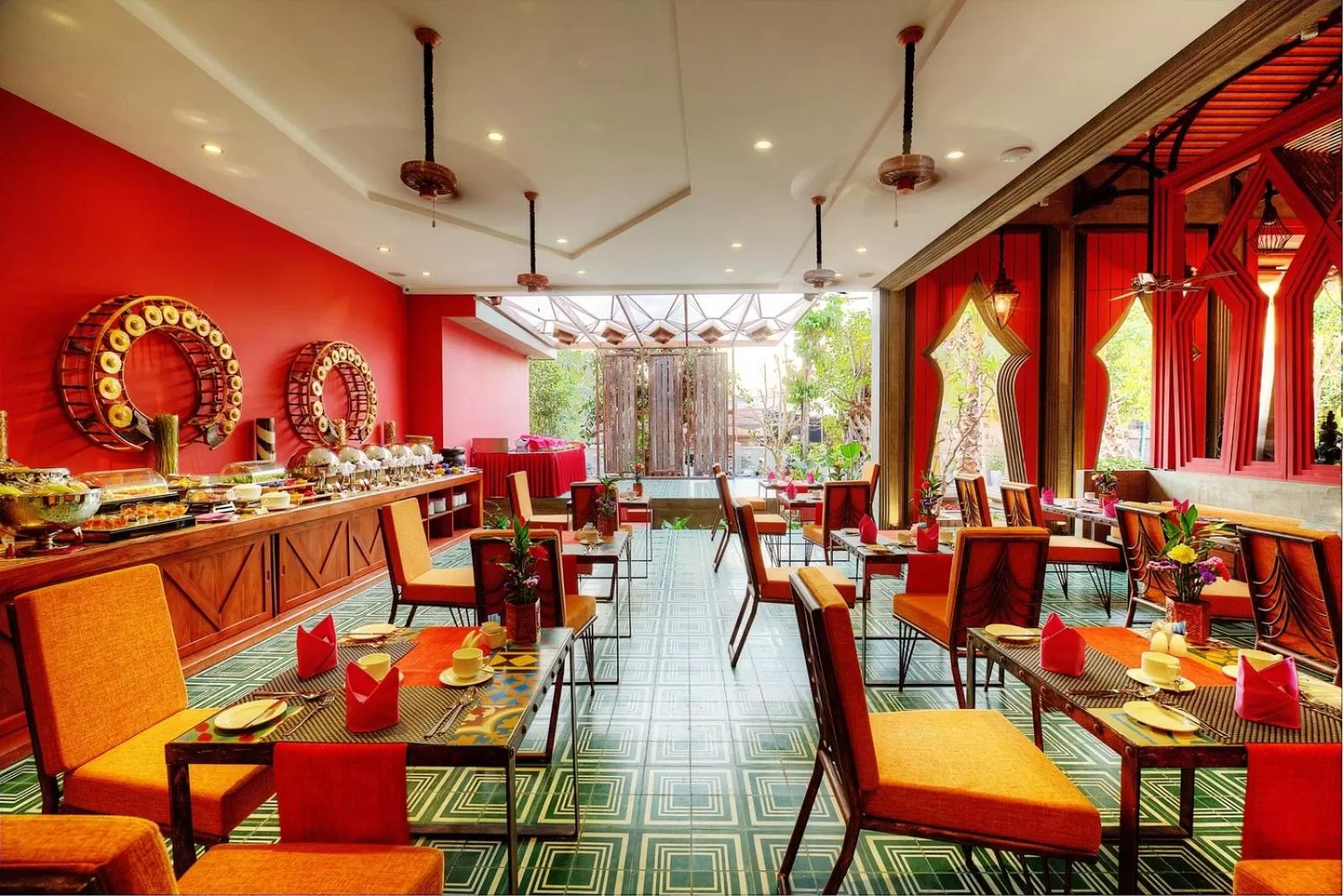 Restaurant/places to eat in Golden Temple Retreat