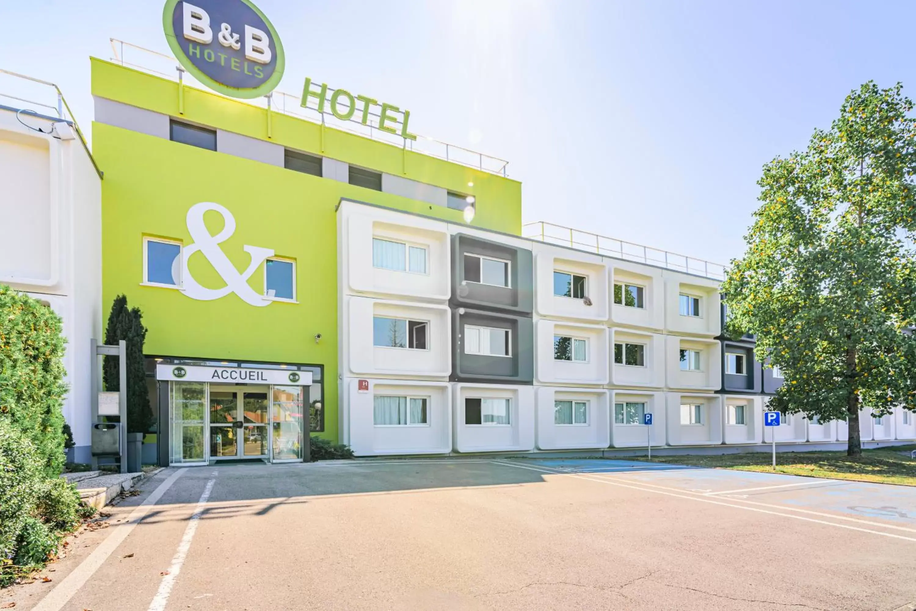 Facade/entrance, Property Building in B&B HOTEL Besançon Chateaufarine