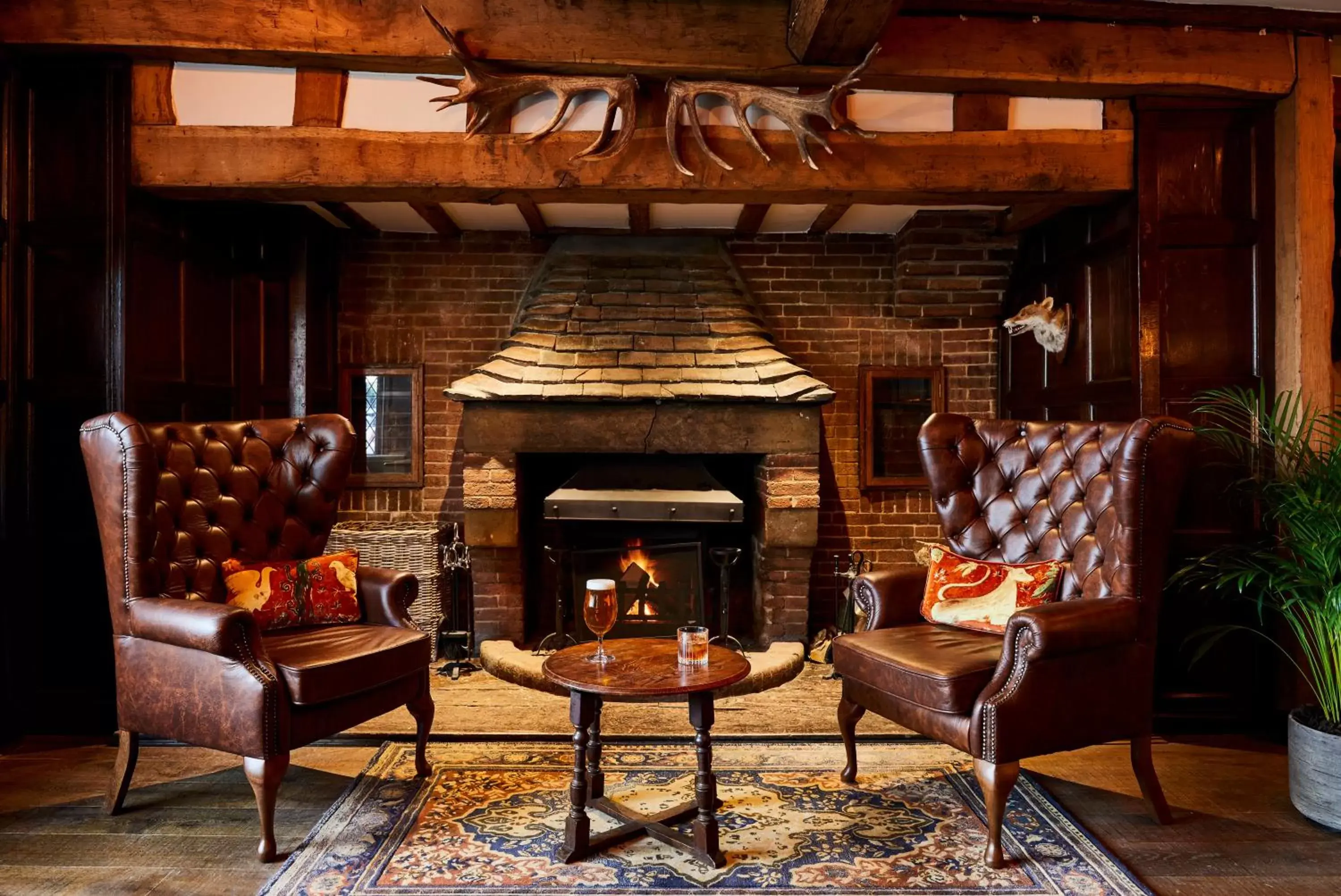 Lounge or bar, Seating Area in Hotel Indigo - Stratford Upon Avon, an IHG Hotel