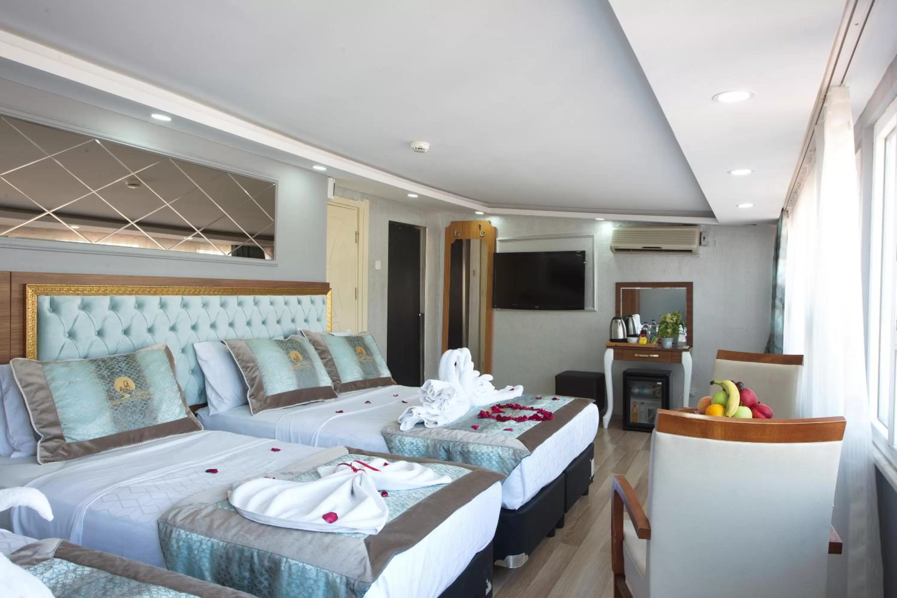 Bedroom, Bed in Istanbul Sirkeci Hotel