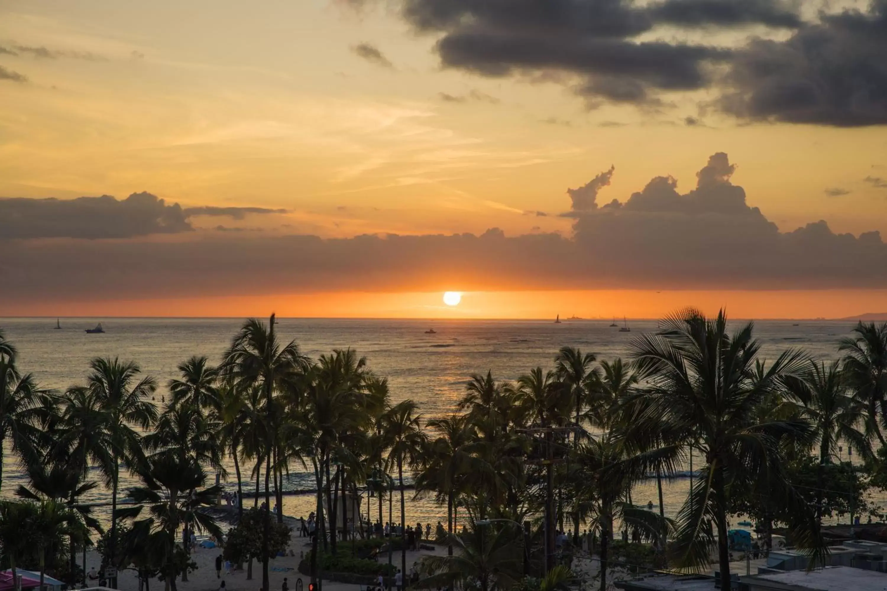 Meeting/conference room, Sunrise/Sunset in Waikiki Beach Marriott Resort & Spa