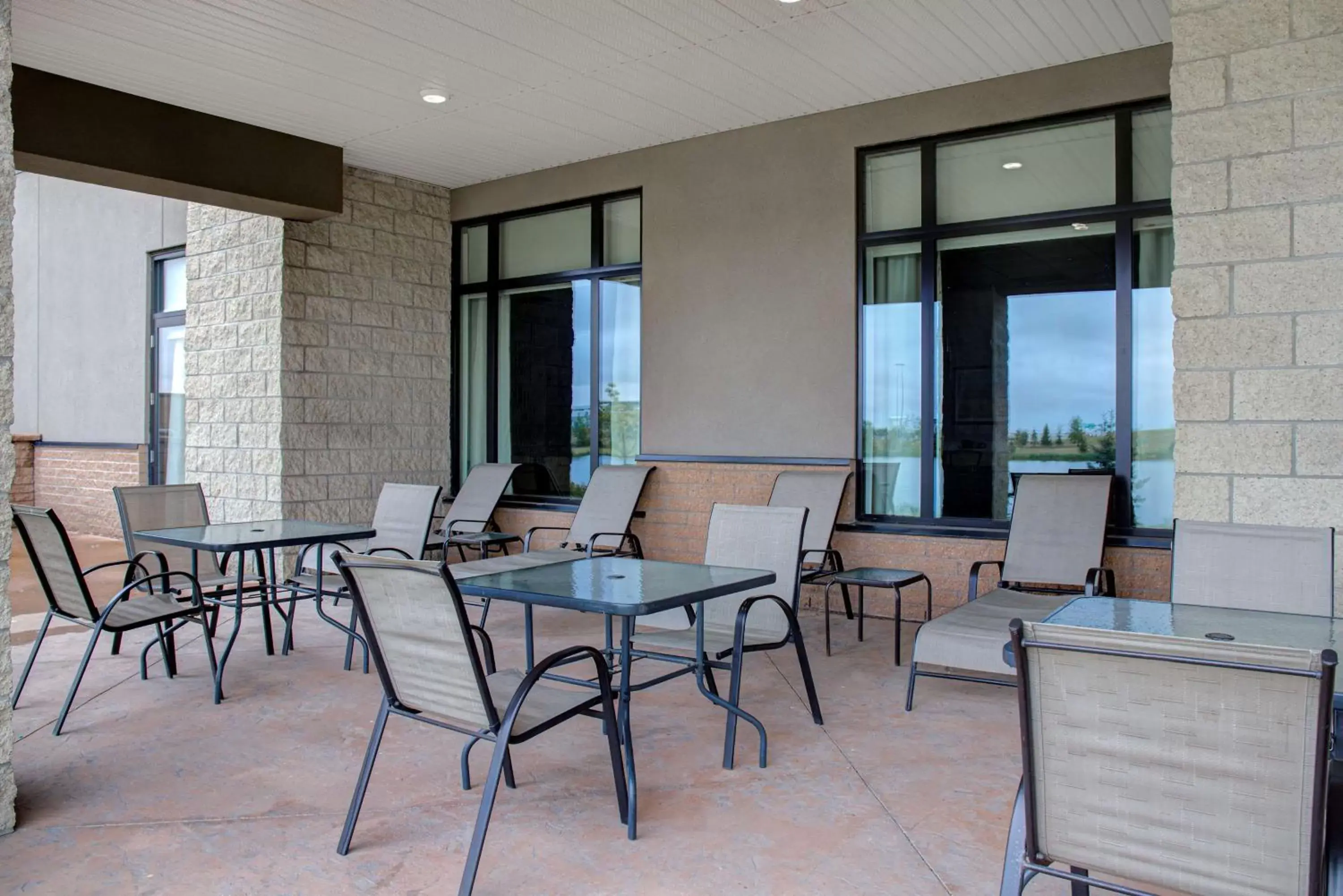 Patio in Hampton Inn by Hilton Edmonton/Sherwood Park