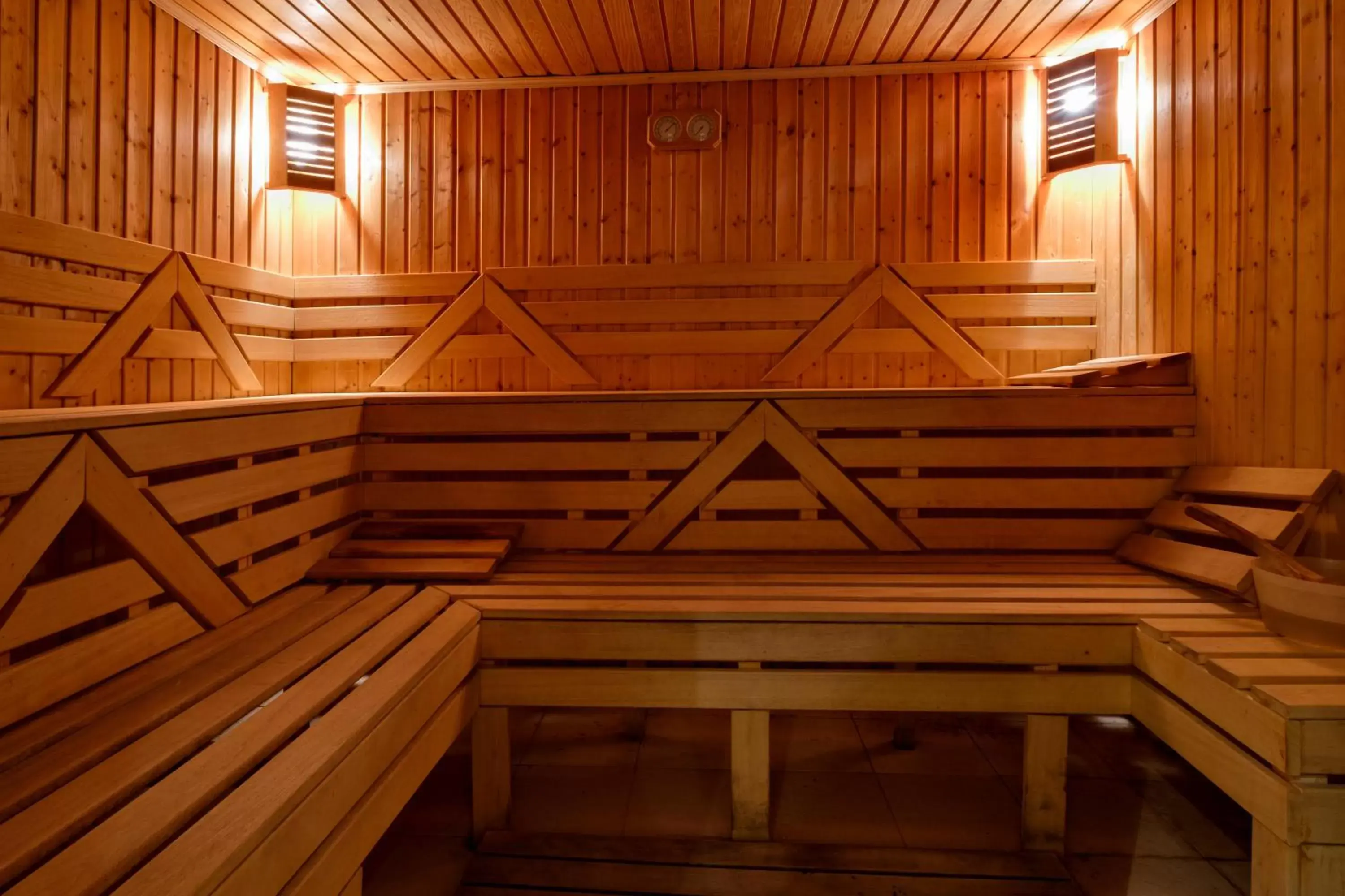 Sauna in Yantra Grand Hotel