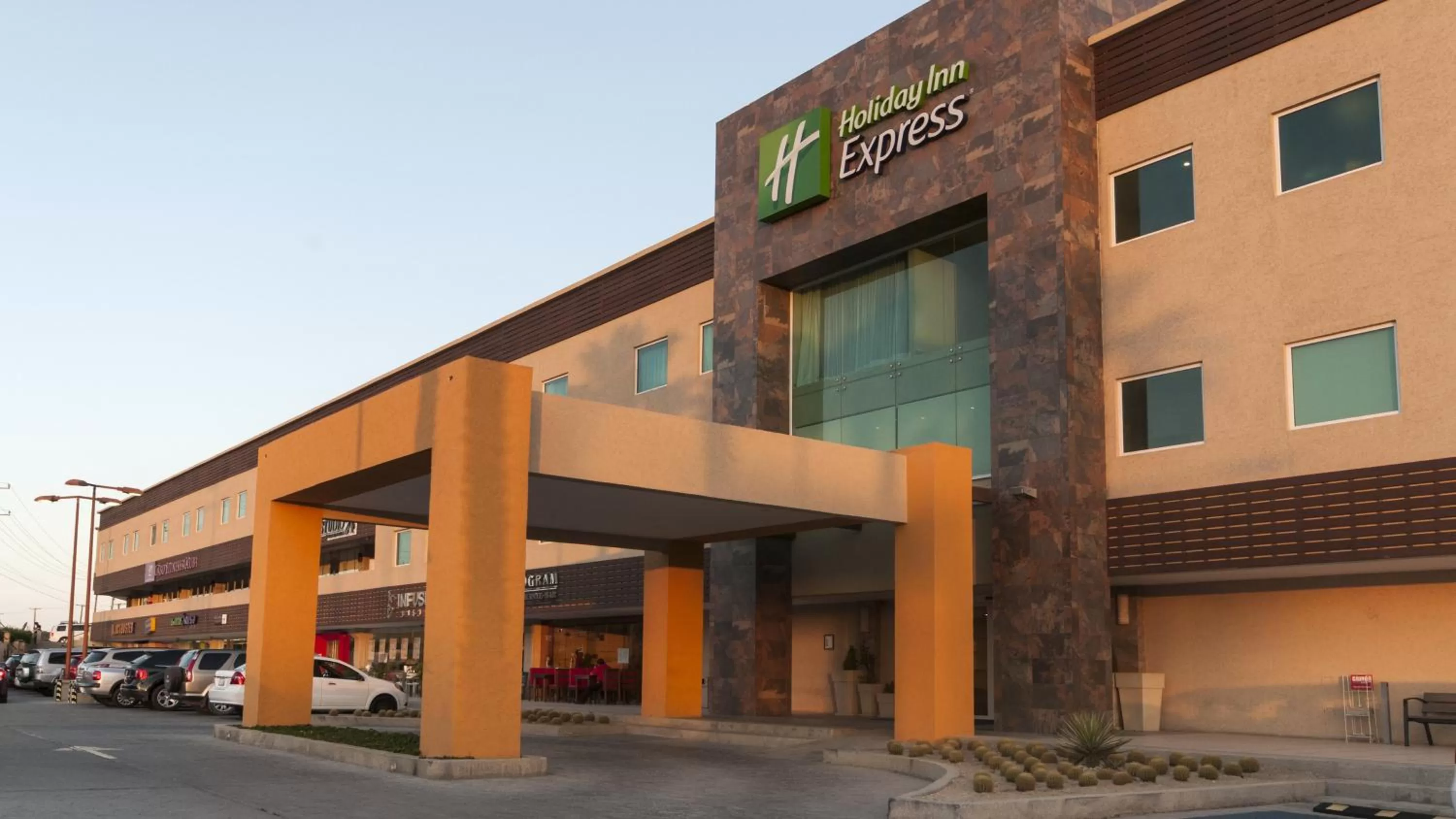 Property building in Holiday Inn Express Cabo San Lucas by IHG