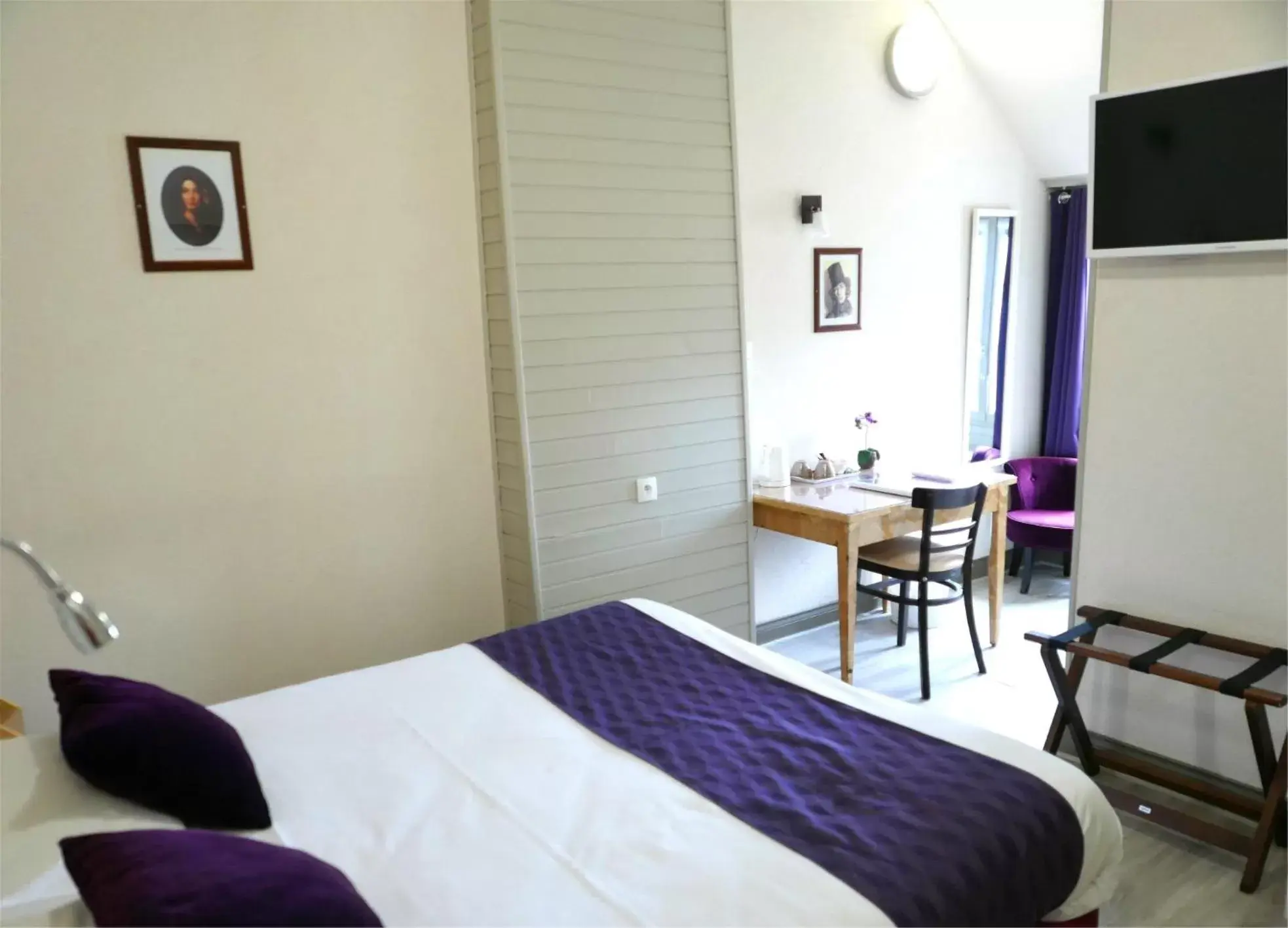 Double Room - George Sand in Hôtel Mille et une Feuilles Double Room - George Sand in Hôtel Mille et une Feuilles