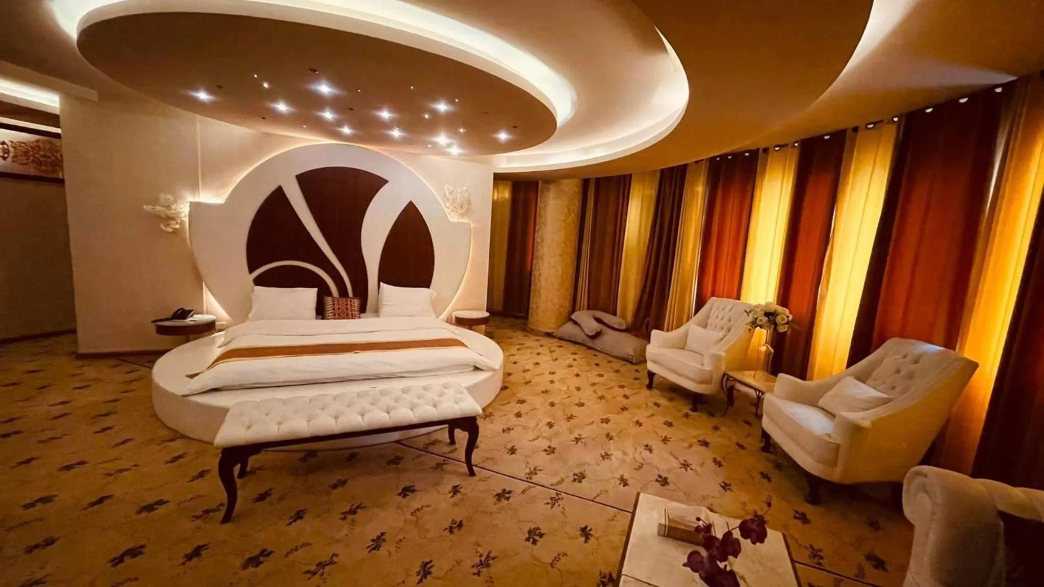 Photo of the whole room, Seating Area in Saleem Afandi Hotel