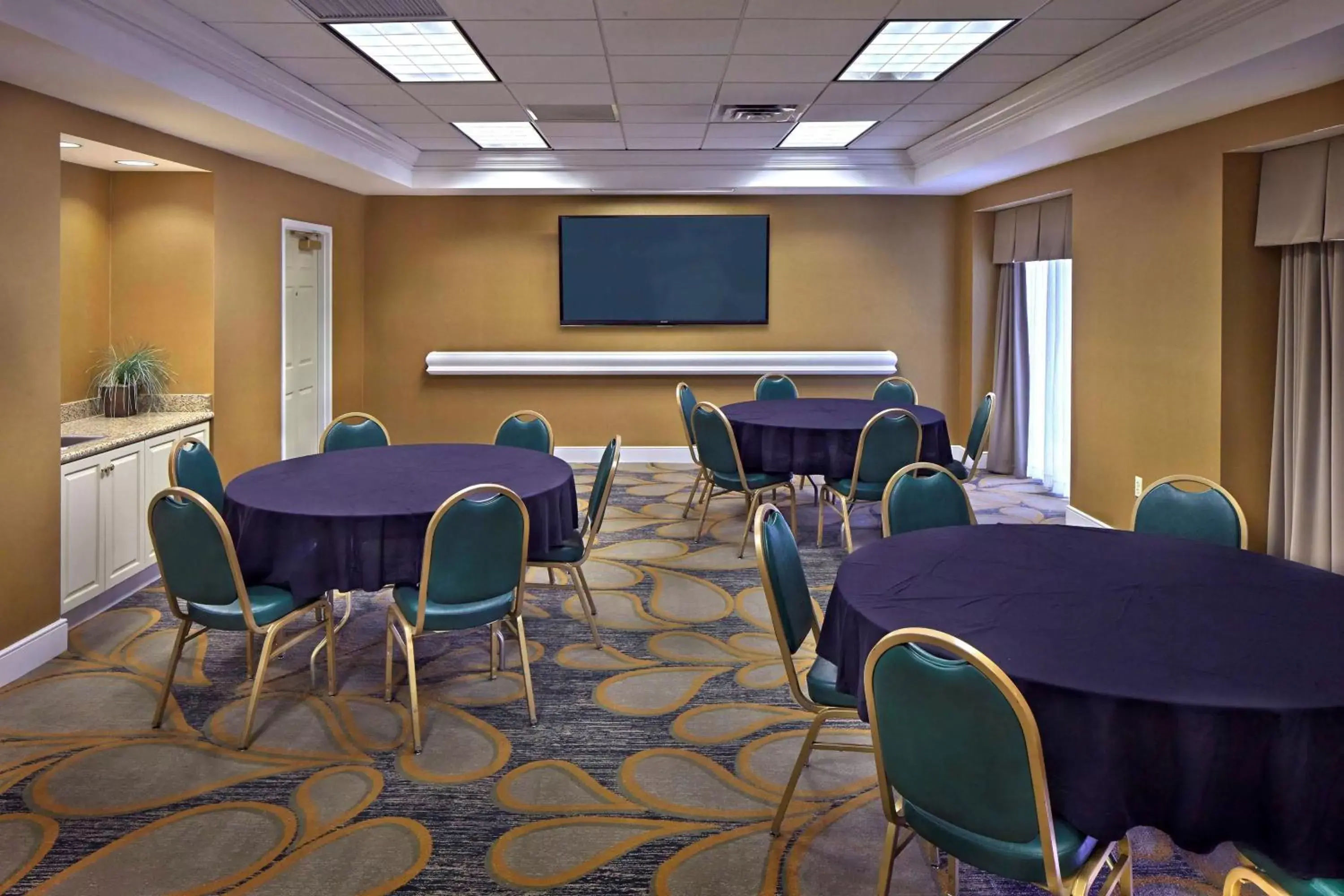 Meeting/conference room in Homewood Suites by Hilton Lake Mary