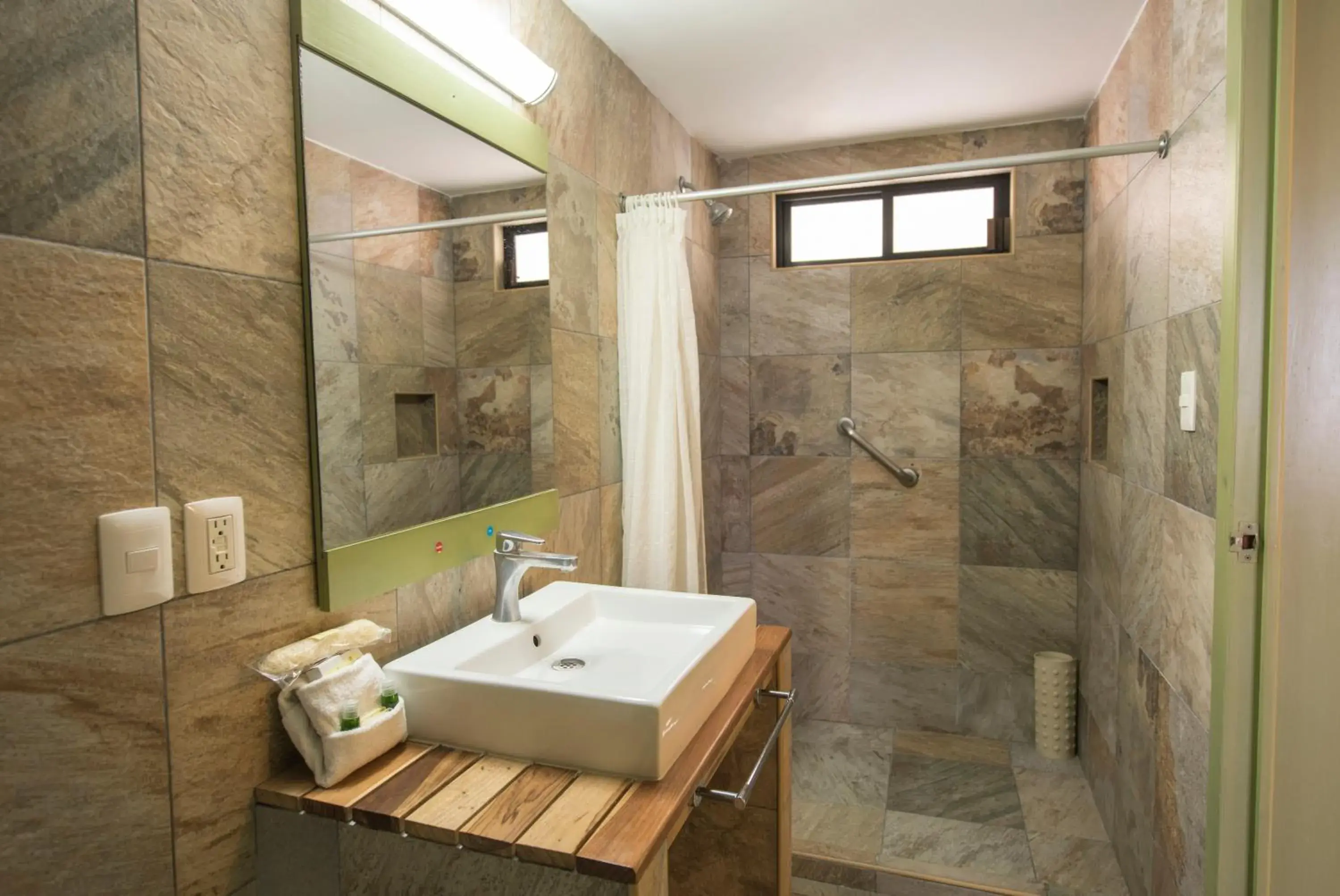 Bathroom in Hotel Palace Inn