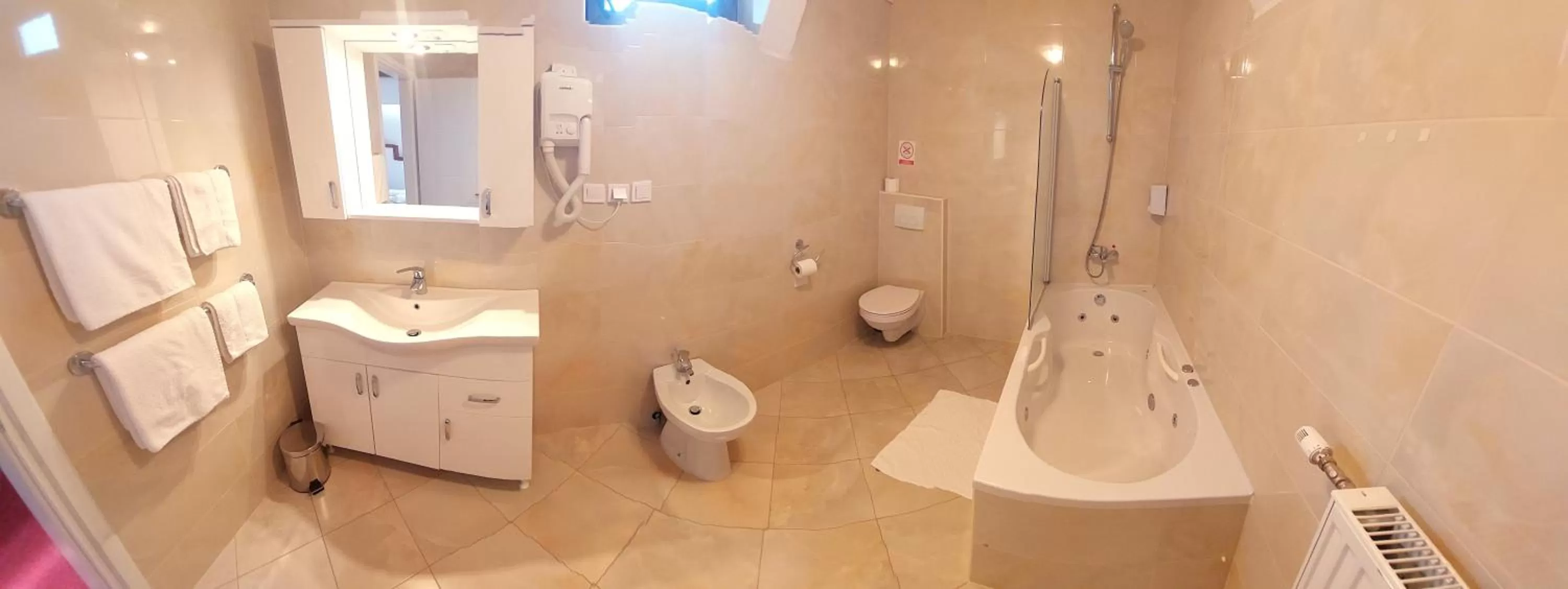 Shower in Hotel Garten