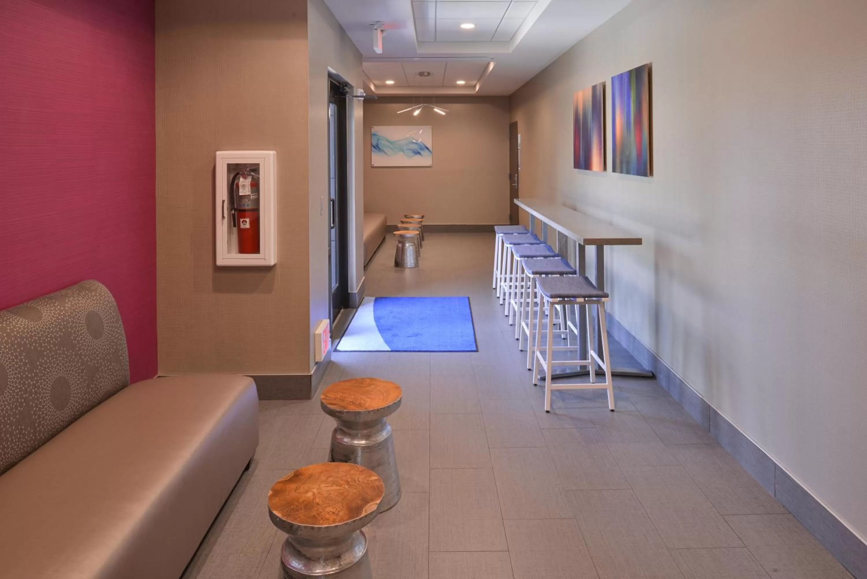 Meeting/conference room in Holiday Inn Express and Suites Bryant - Benton Area by IHG