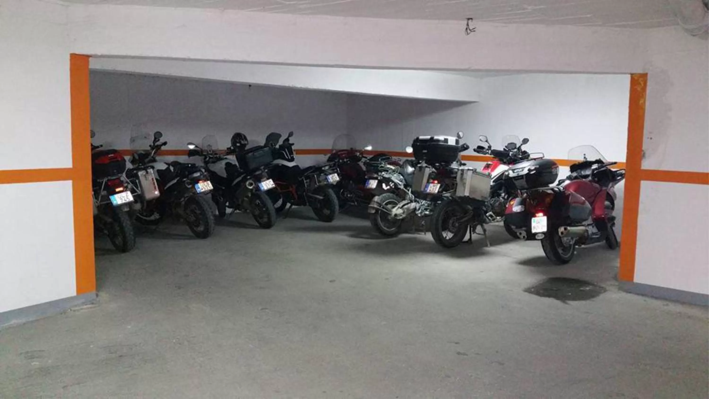 Parking in Hotel - Villa Lejla