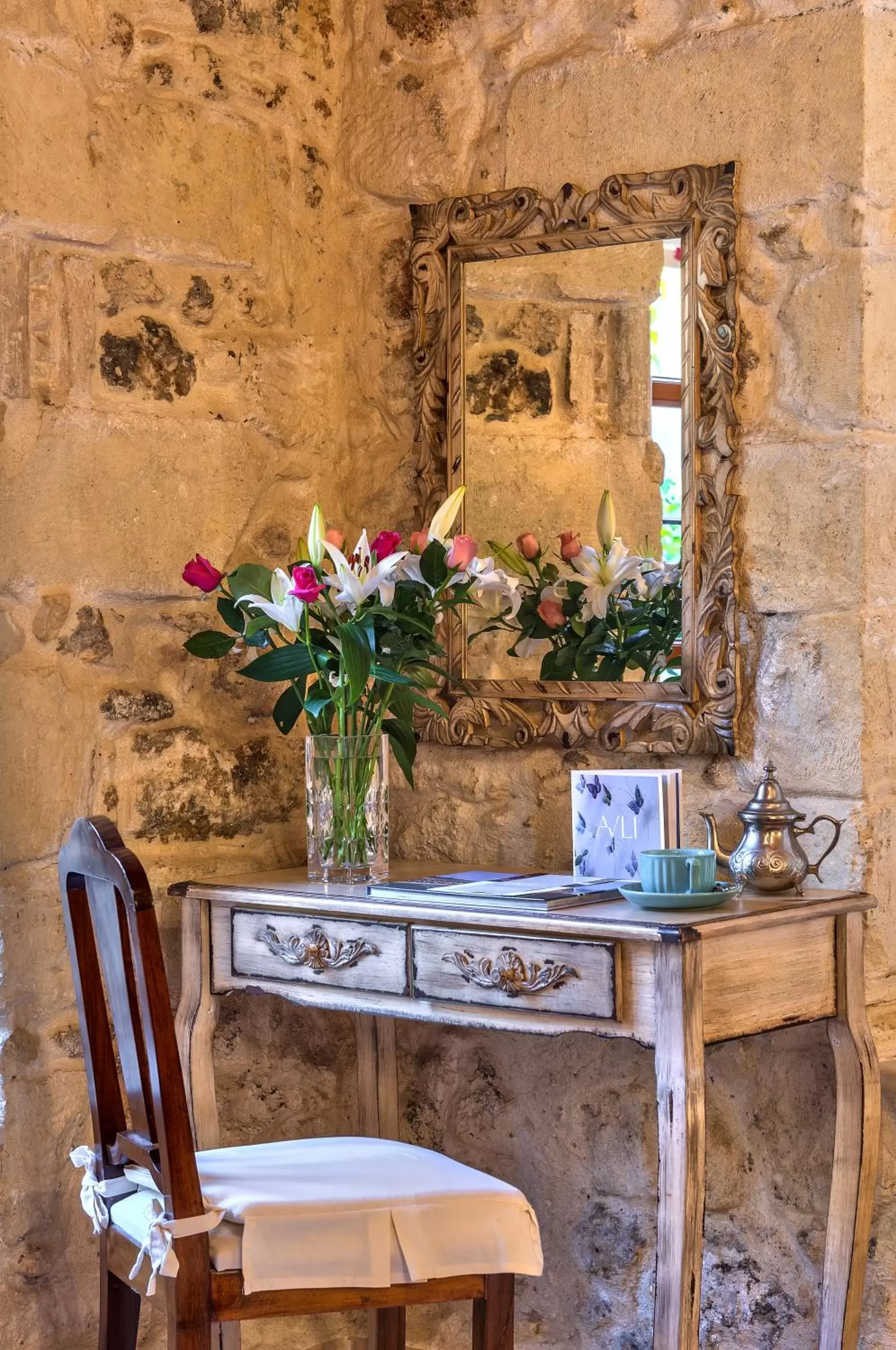 Seating area in Avli Lounge Apartments