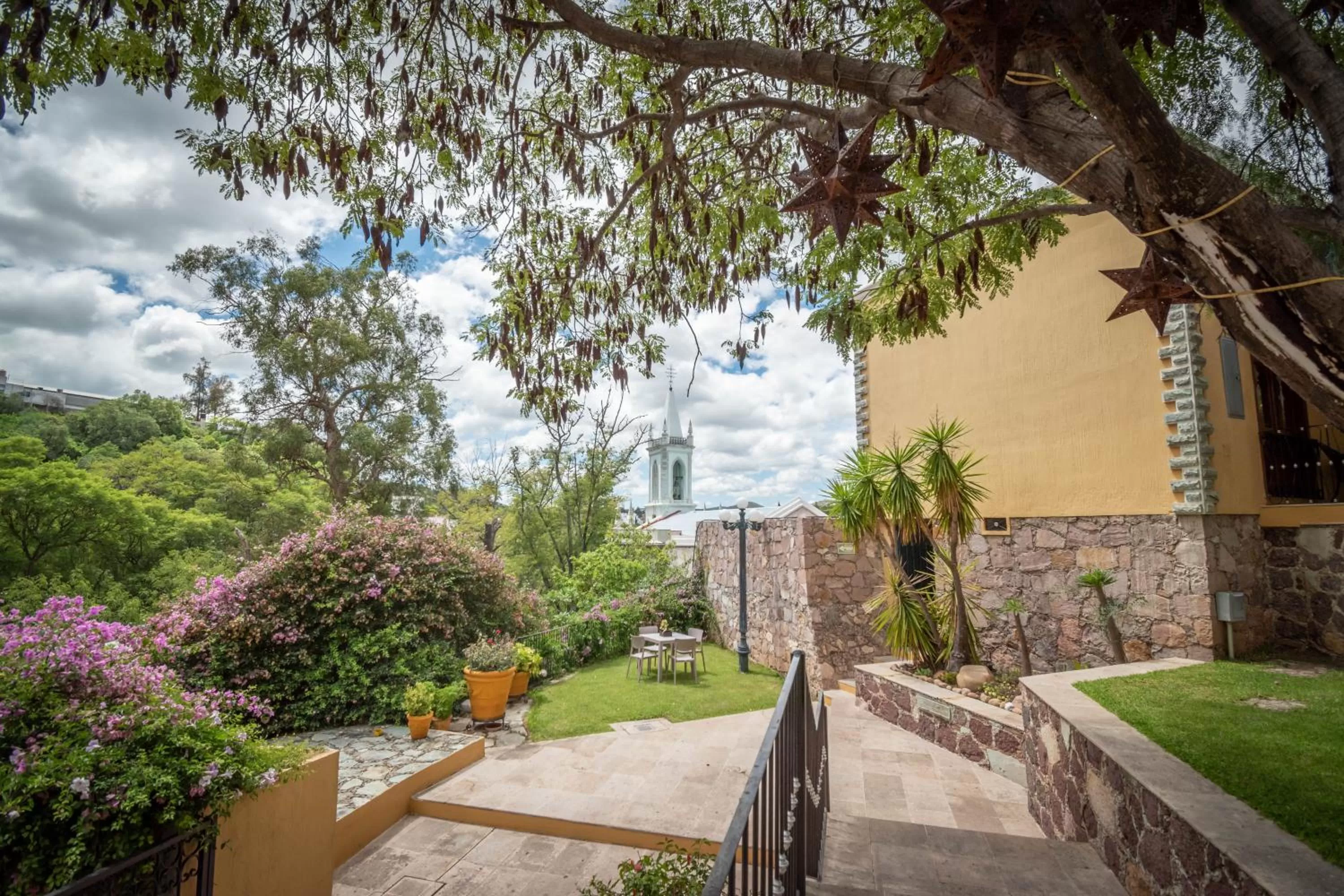 Property building in Quinta Las Acacias Hotel Boutique